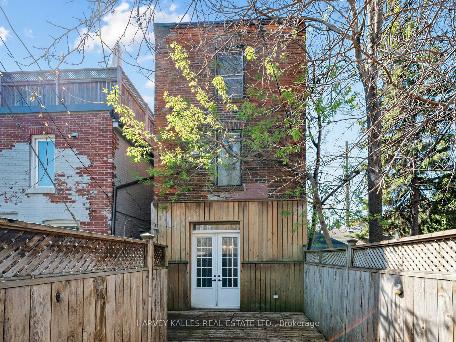 Photo 31 of 258 Harbord Street, Toronto, Palmerston-Little Italy — HOMEH