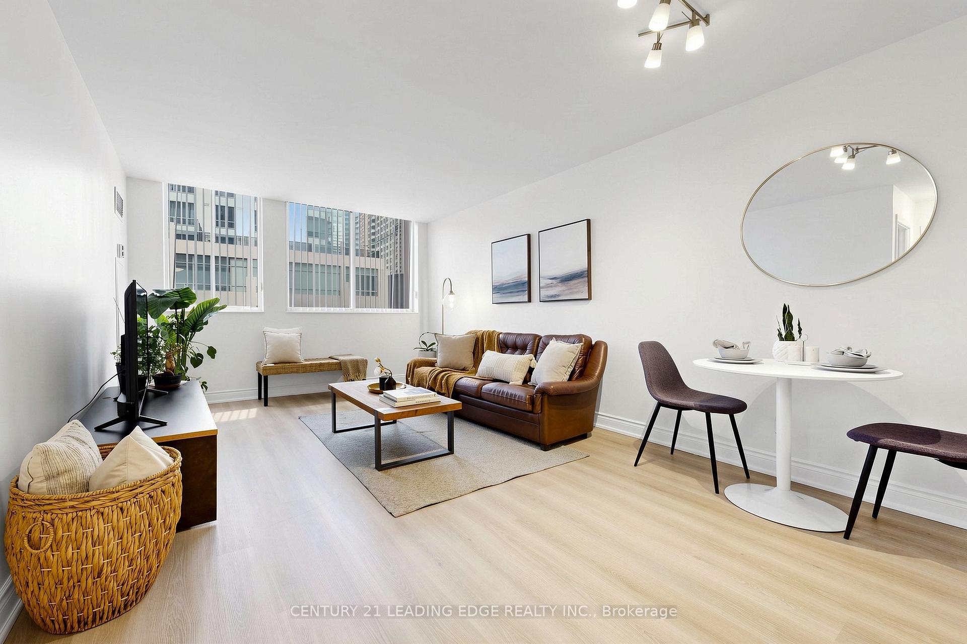 Photo 5 of Unit 328, 15 Northtown Way, North York, Willowdale East — HOMEH