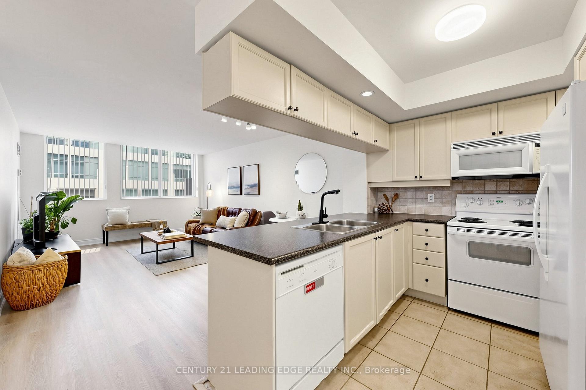 Photo 8 of Unit 328, 15 Northtown Way, North York, Willowdale East — HOMEH