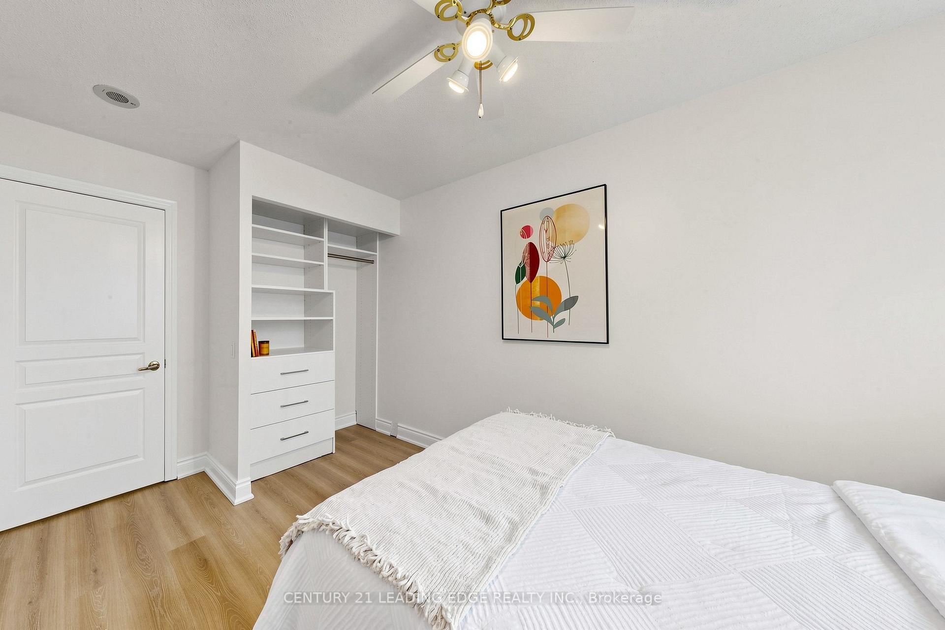 Photo 12 of Unit 328, 15 Northtown Way, North York, Willowdale East — HOMEH