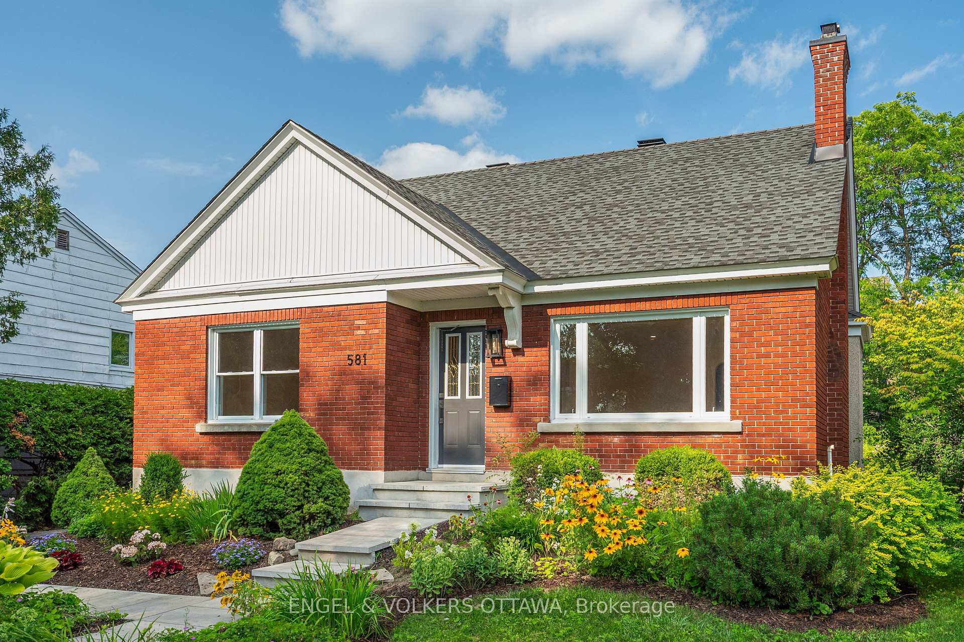 Photo 2 of 581 Windermere Avenue, Ottawa, McKellar/Highland — HOMEH