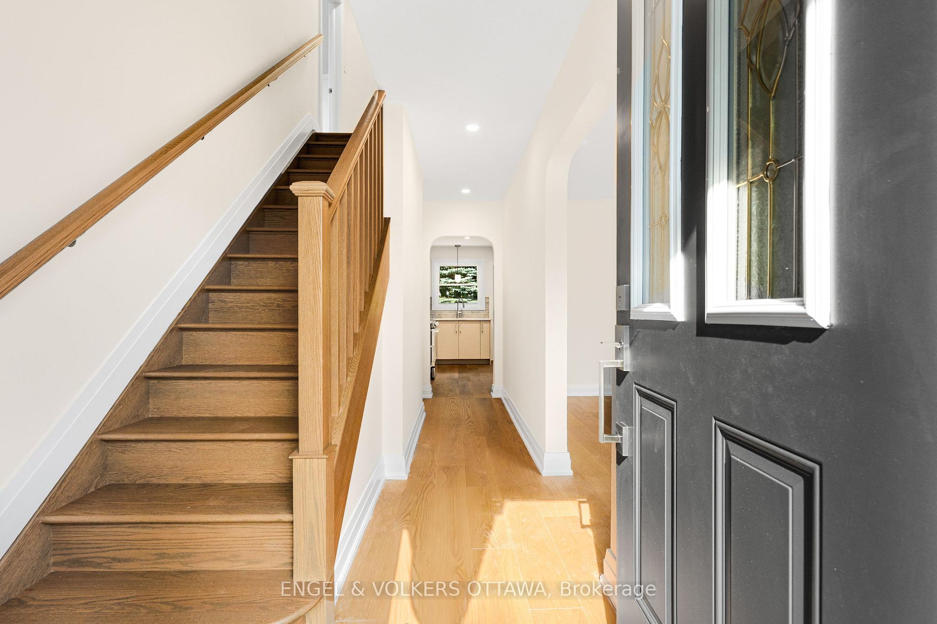 Photo 7 of 581 Windermere Avenue, Ottawa, McKellar/Highland — HOMEH