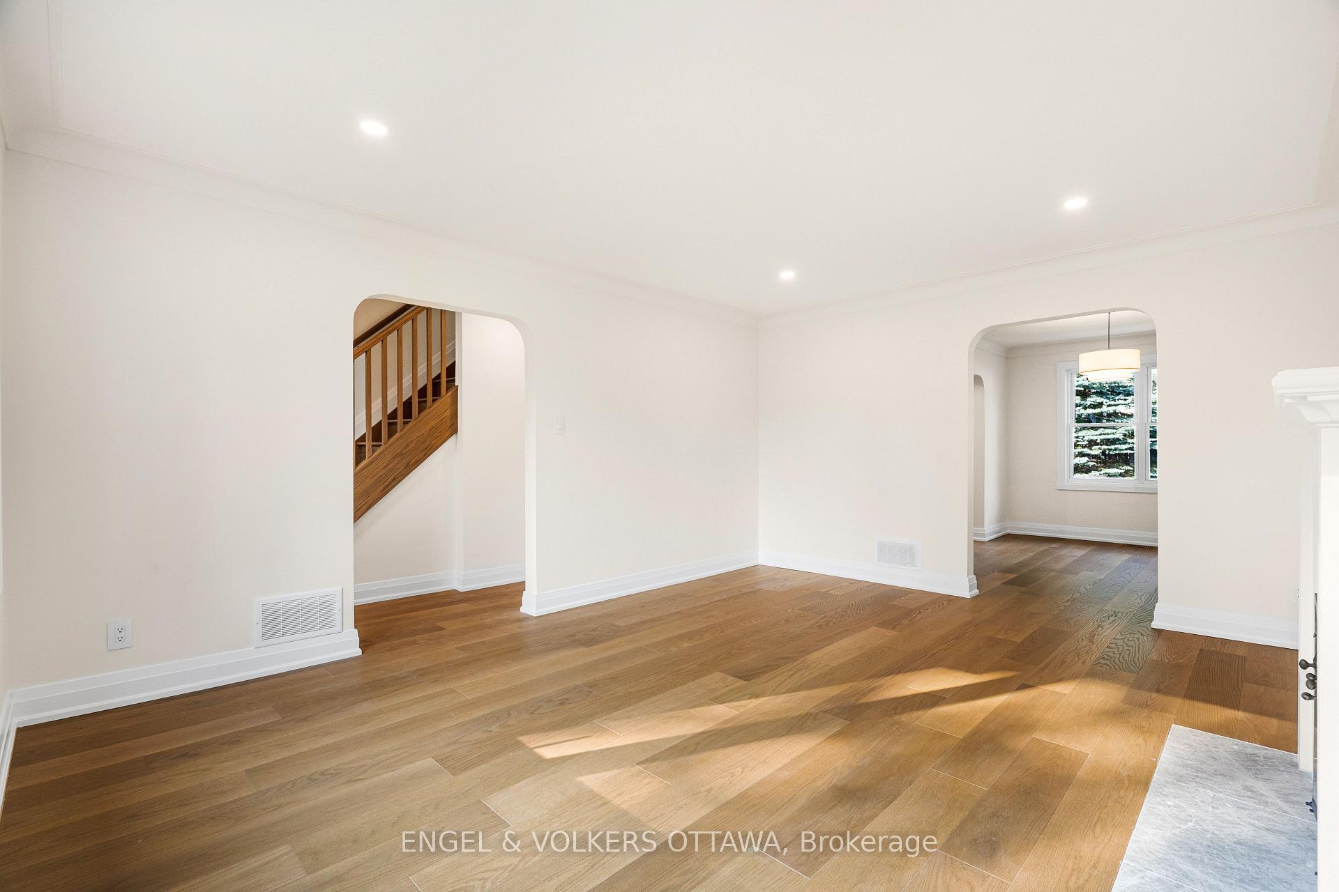 Photo 16 of 581 Windermere Avenue, Ottawa, McKellar/Highland — HOMEH