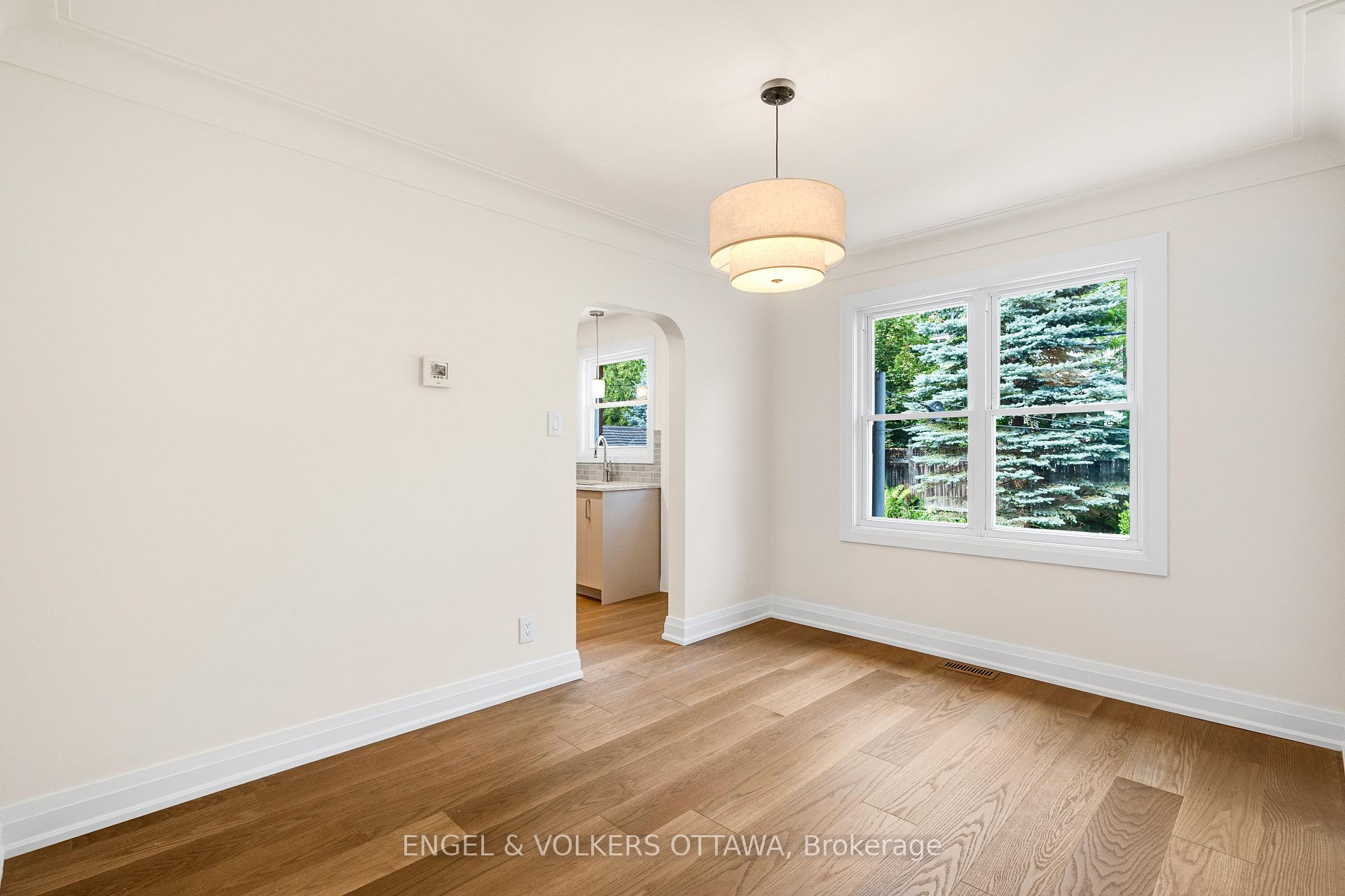 Photo 19 of 581 Windermere Avenue, Ottawa, McKellar/Highland — HOMEH