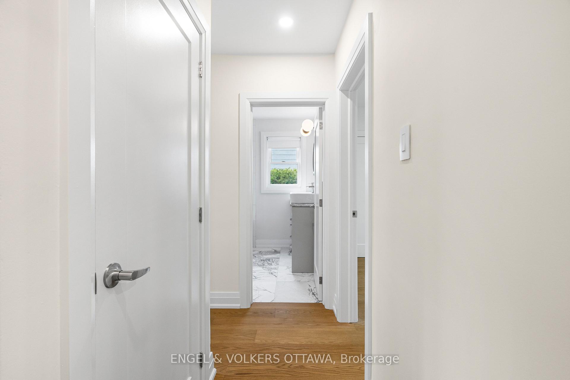 Photo 28 of 581 Windermere Avenue, Ottawa, McKellar/Highland — HOMEH