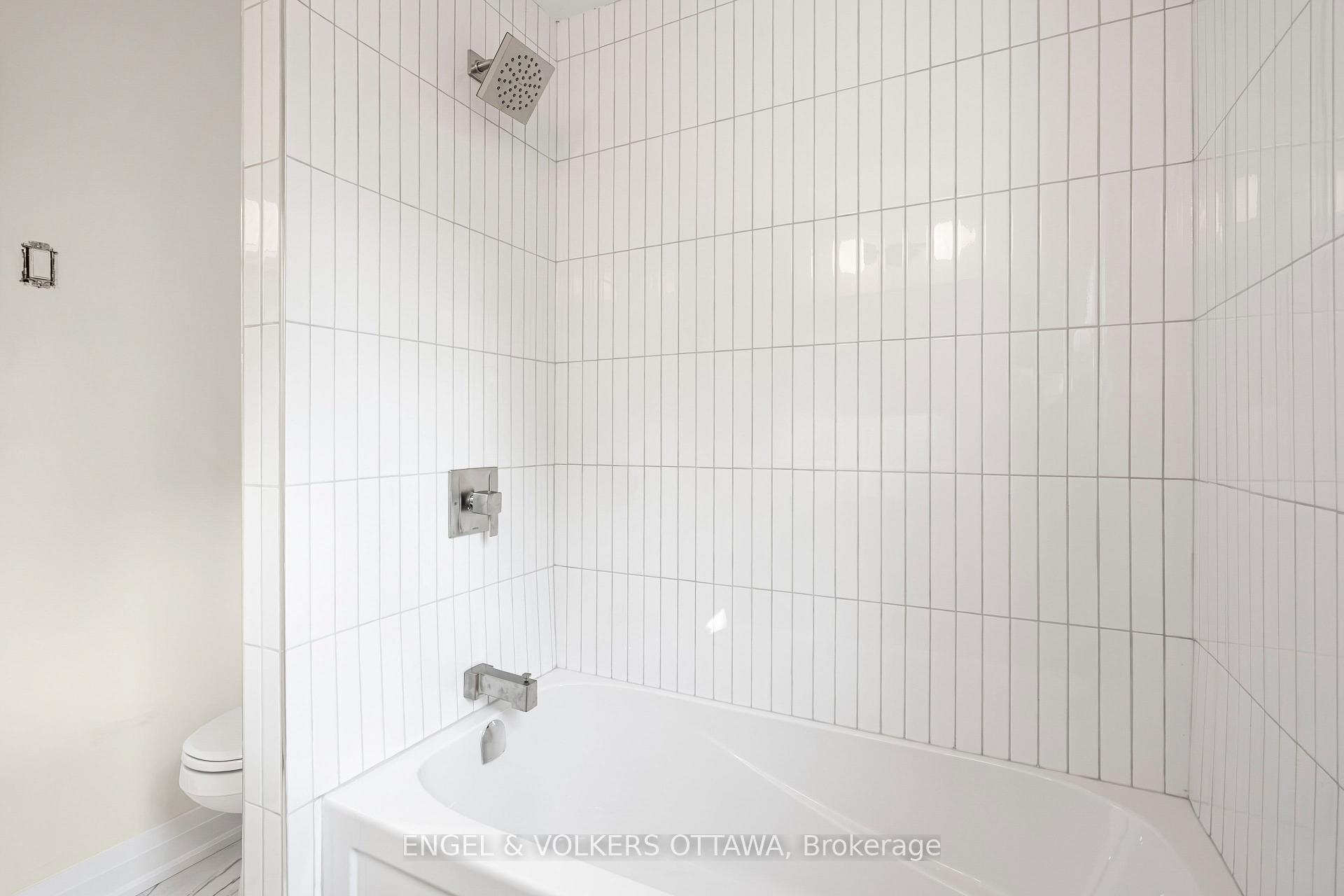 Photo 29 of 581 Windermere Avenue, Ottawa, McKellar/Highland — HOMEH