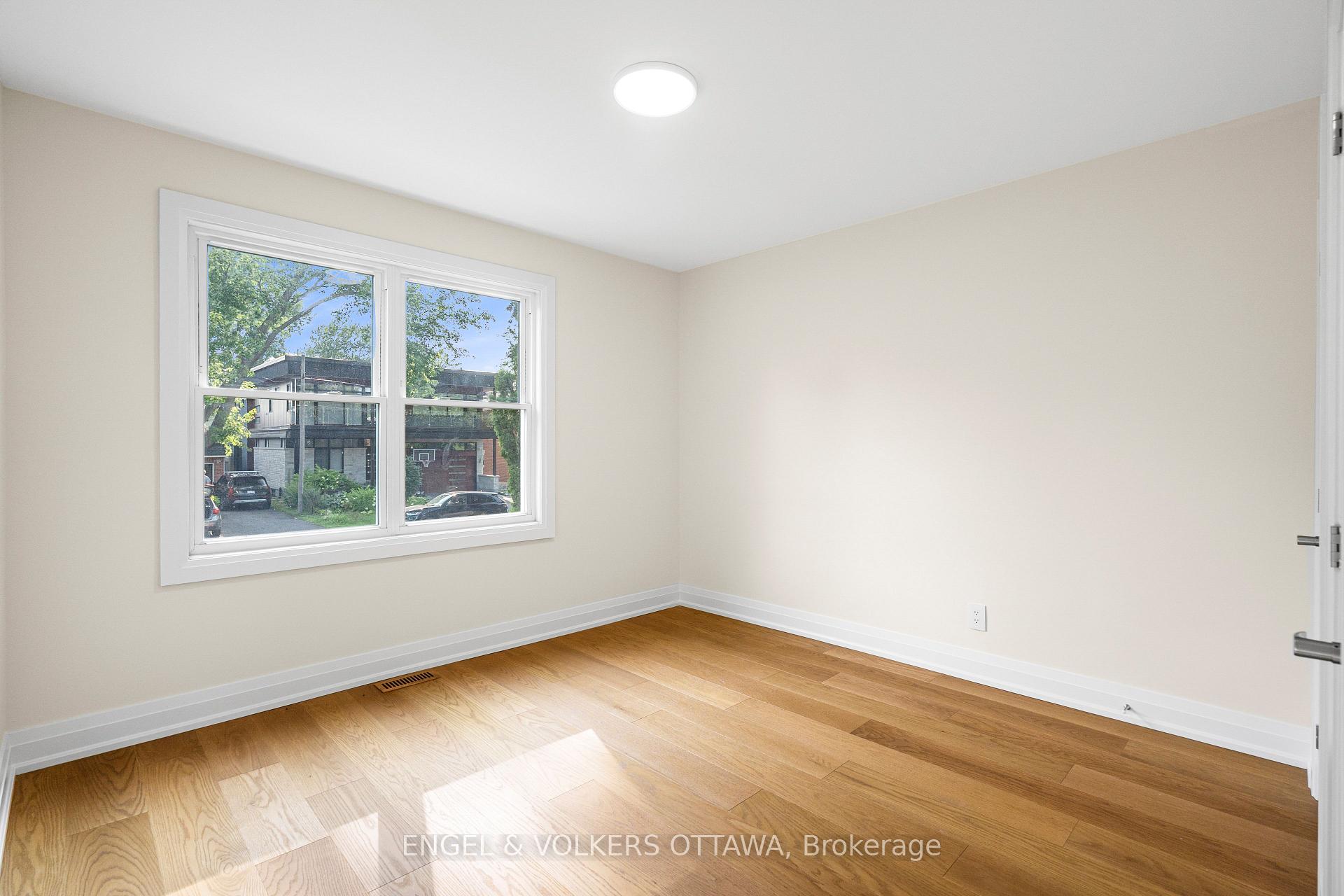 Photo 34 of 581 Windermere Avenue, Ottawa, McKellar/Highland — HOMEH