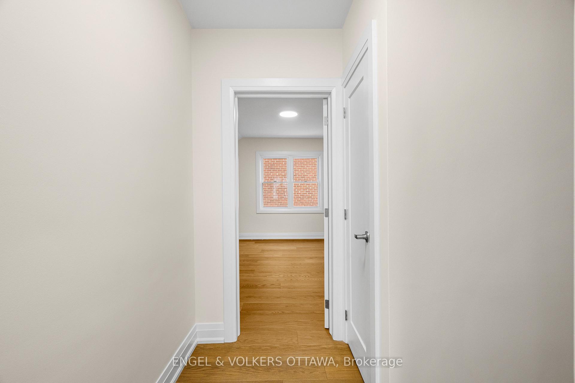 Photo 37 of 581 Windermere Avenue, Ottawa, McKellar/Highland — HOMEH