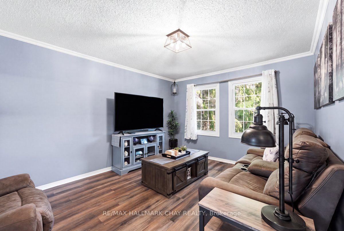 Photo 7 of 6 John James Drive, Essa, Angus — HOMEH