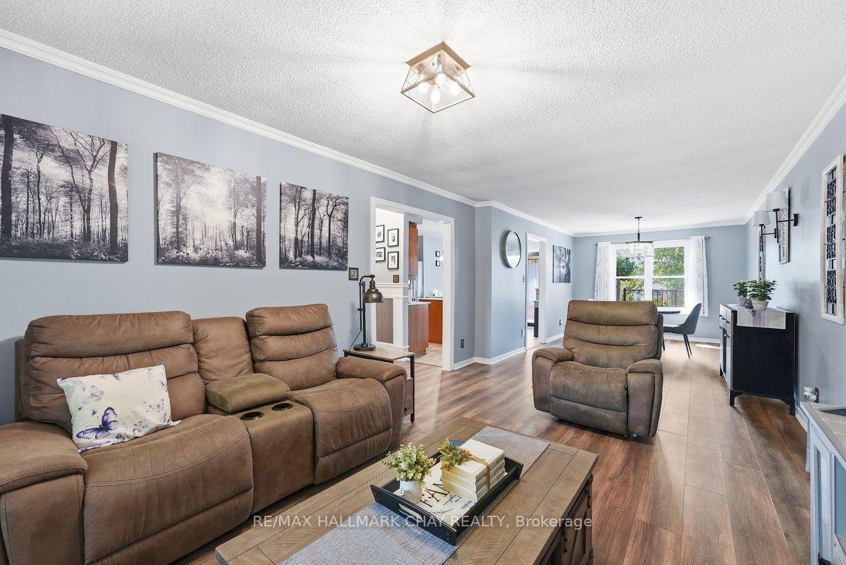 Photo 8 of 6 John James Drive, Essa, Angus — HOMEH