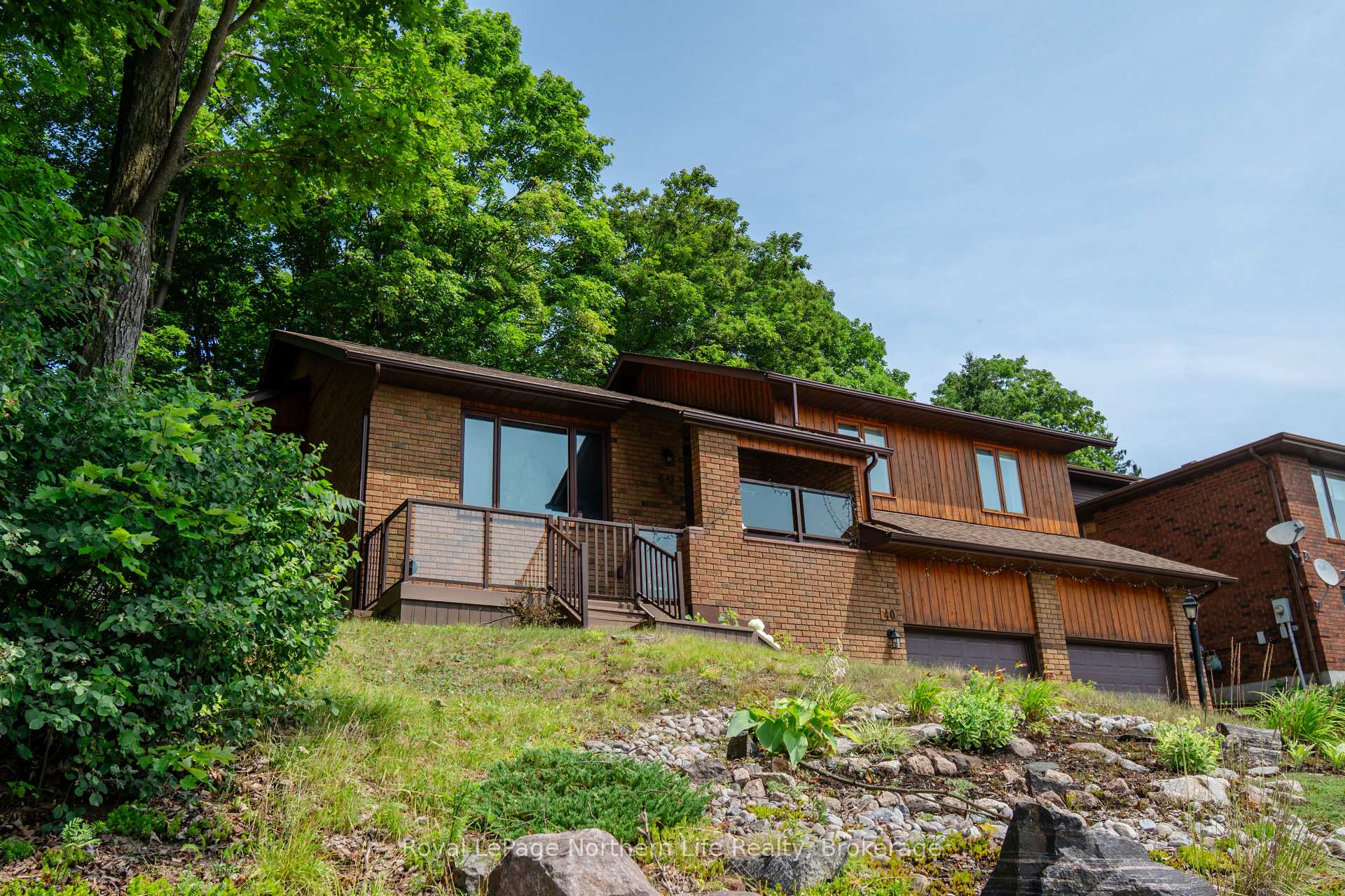 Photo 2 of 40 Ellendale Drive, North Bay, Widdifield — HOMEH