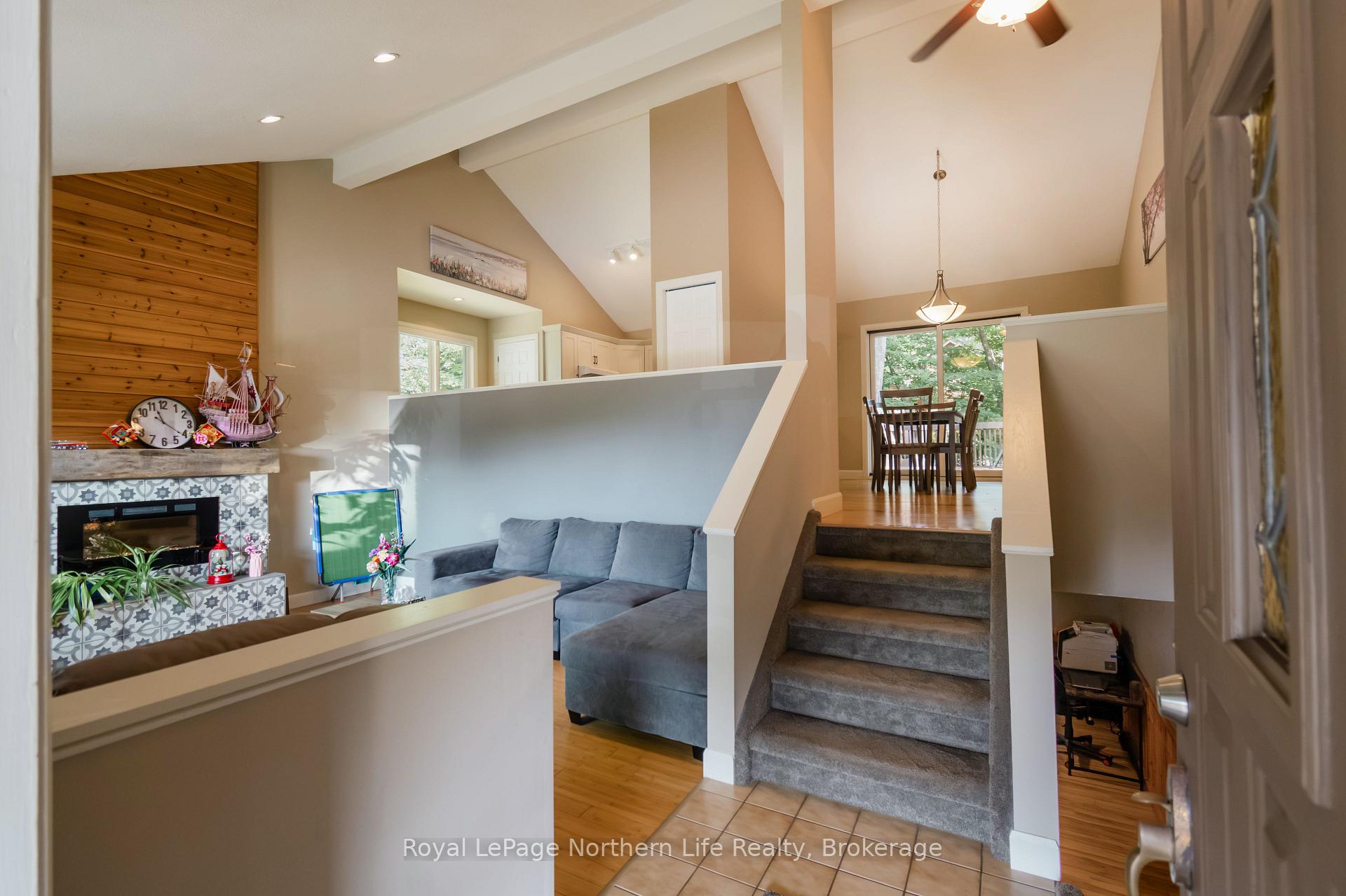 Photo 5 of 40 Ellendale Drive, North Bay, Widdifield — HOMEH