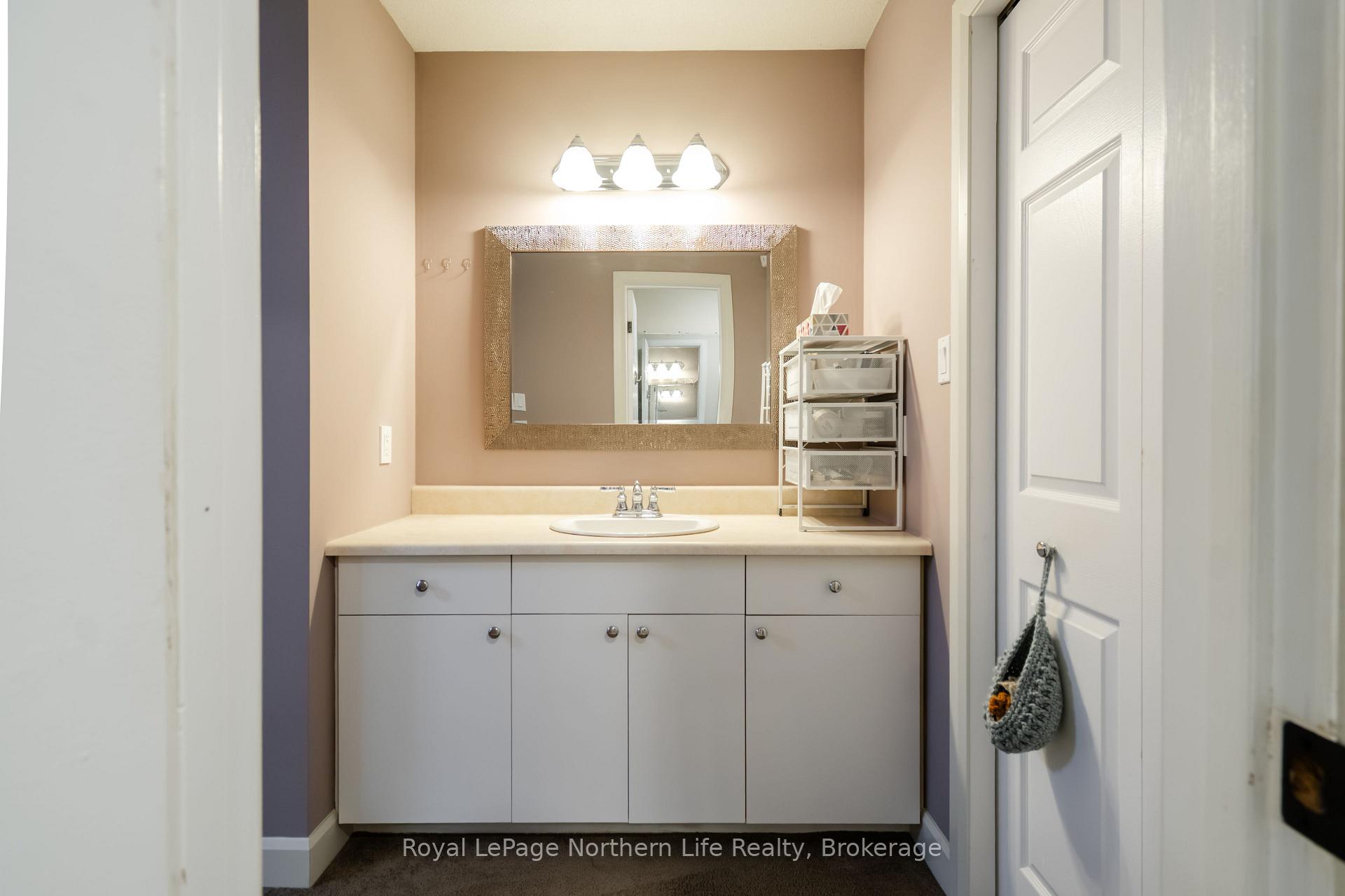 Photo 23 of 40 Ellendale Drive, North Bay, Widdifield — HOMEH