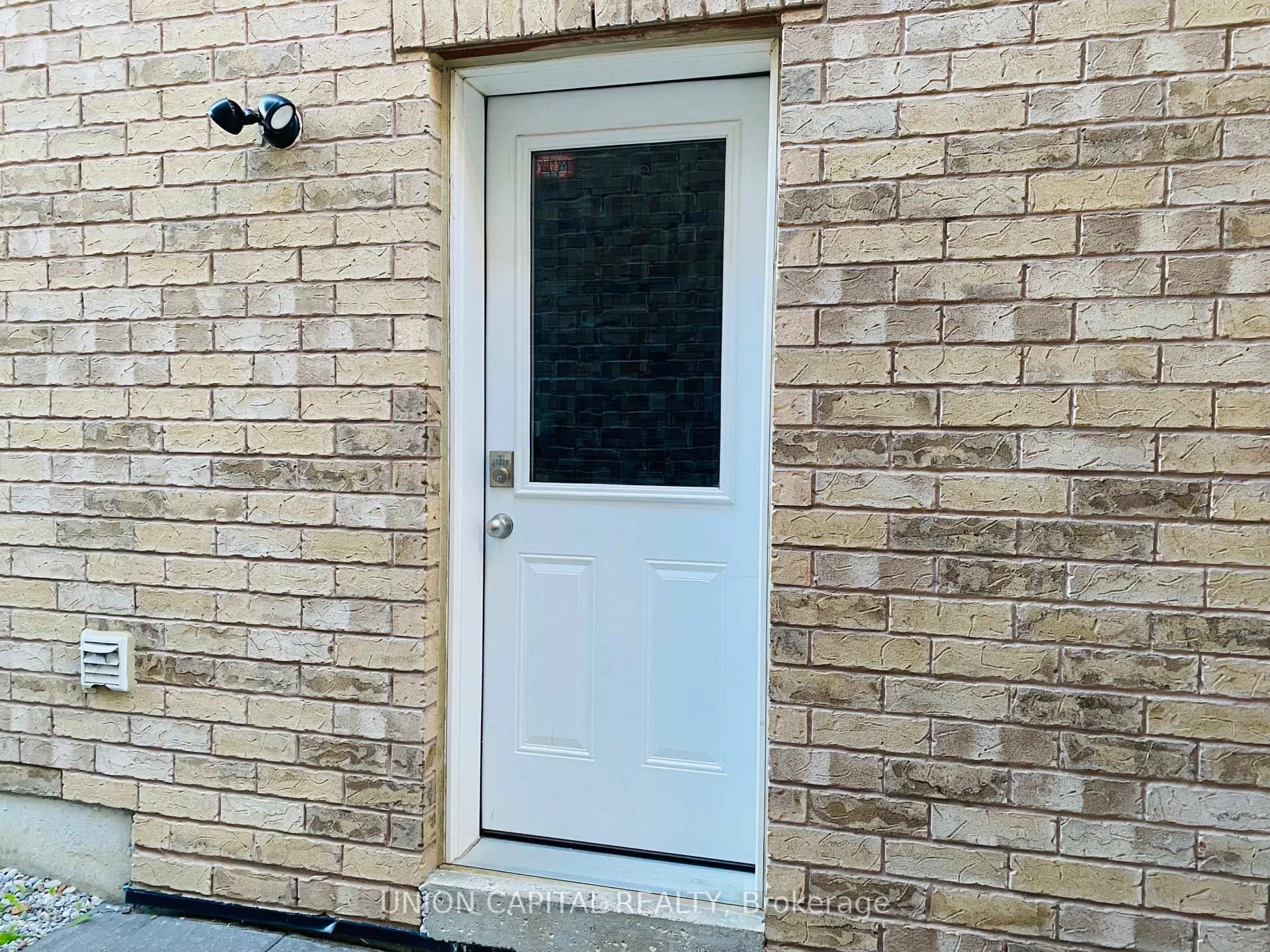 Photo 4 of Unit Bsmt, 849 William Lee Avenue, Oshawa, Taunton — HOMEH