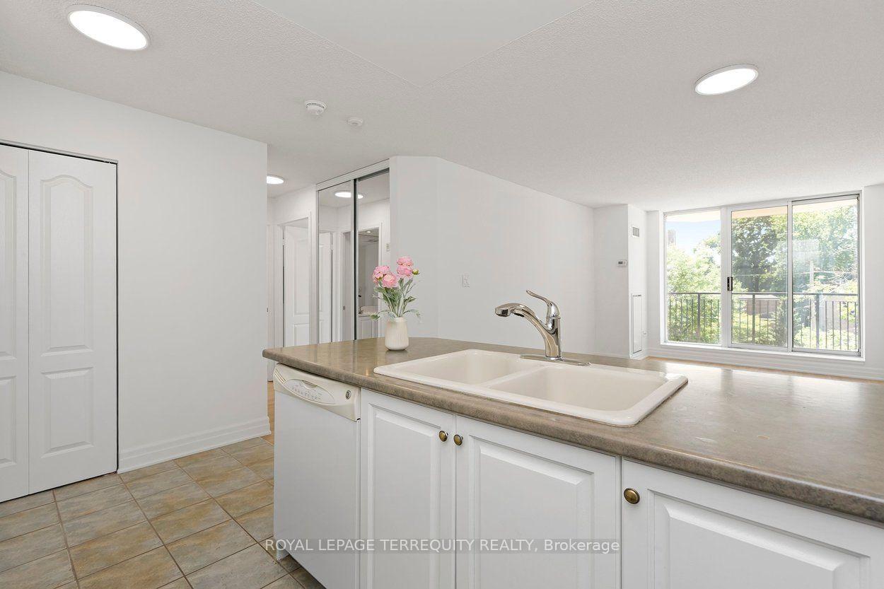 Photo 7 of Unit 315, 18 Wanless Avenue, Toronto, Lawrence Park North — HOMEH