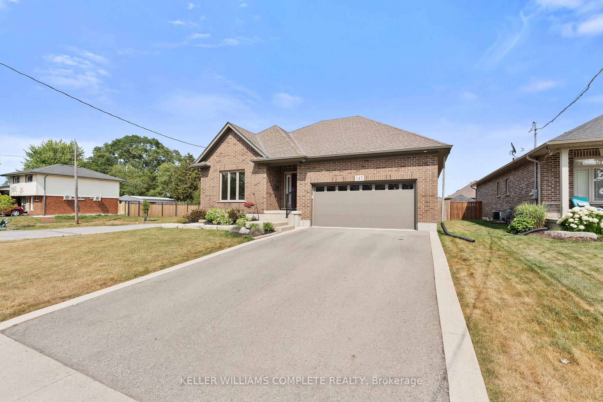 Photo 4 of 147 Scholfield Avenue, Port Colborne, Sugarloaf — HOMEH