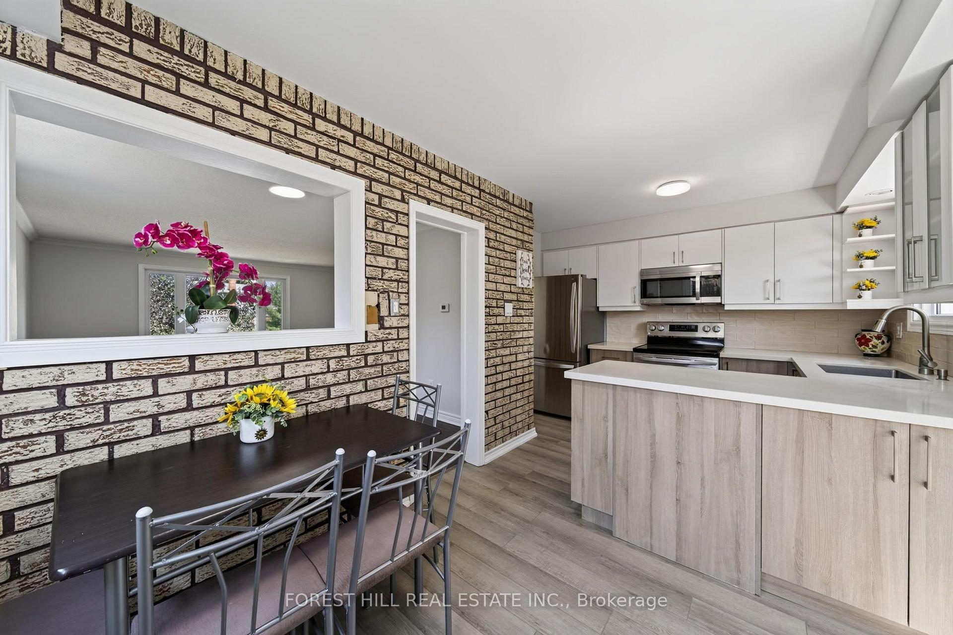 Photo 8 of 63 Springdale Drive, Barrie, Cundles East — HOMEH