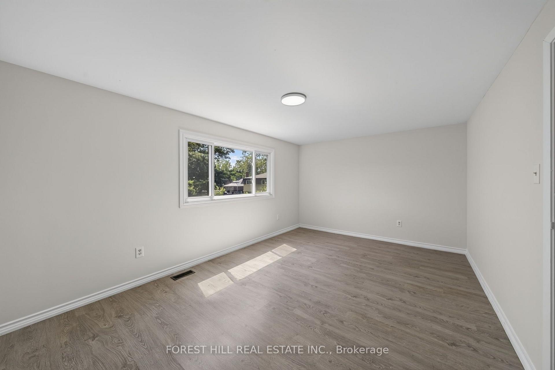 Photo 23 of 63 Springdale Drive, Barrie, Cundles East — HOMEH