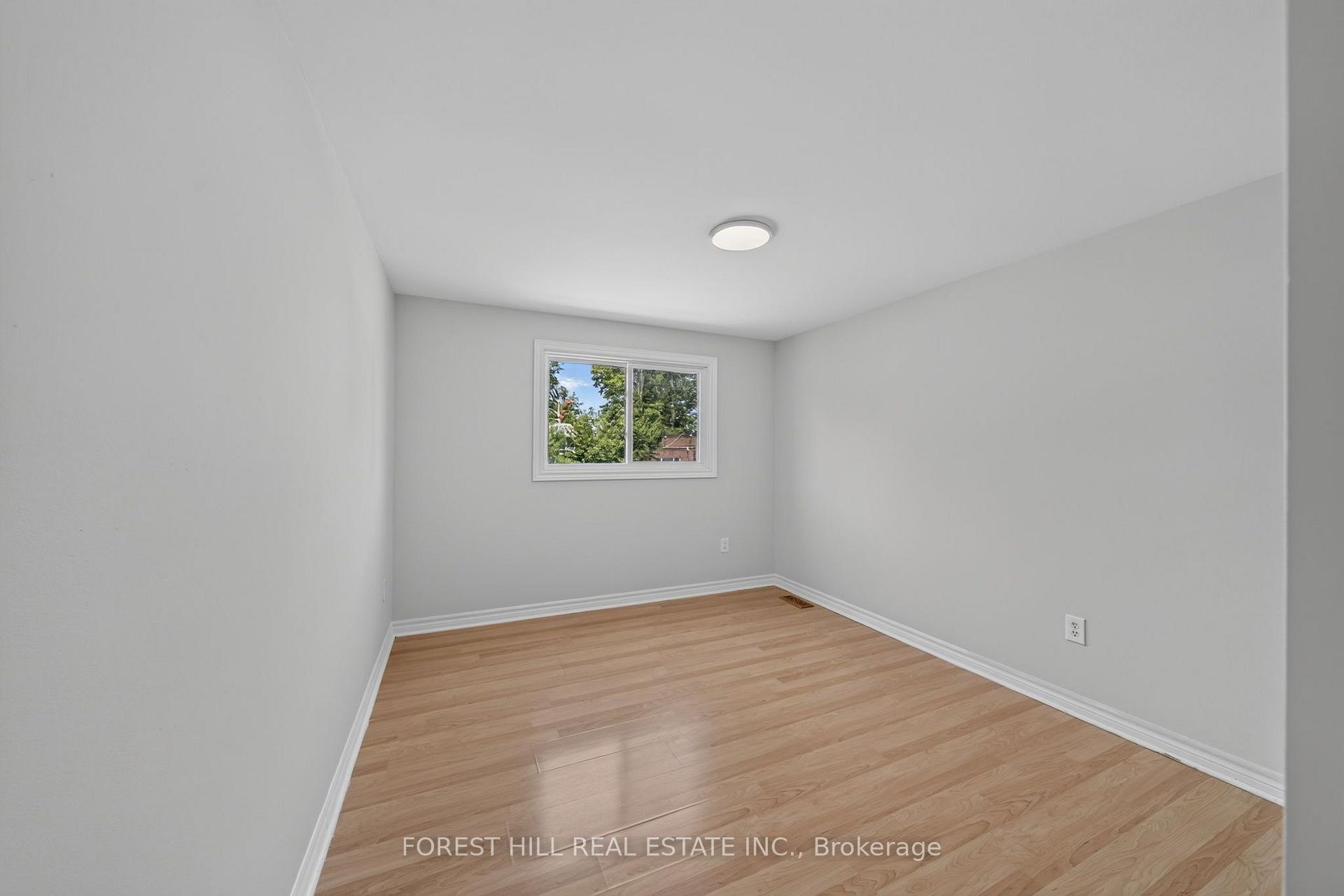 Photo 25 of 63 Springdale Drive, Barrie, Cundles East — HOMEH