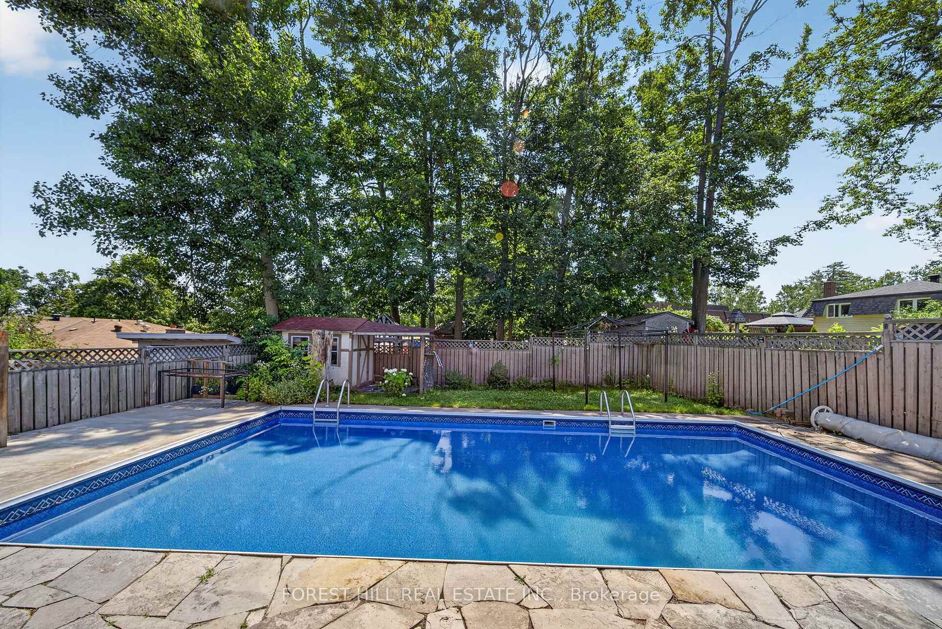 Photo 33 of 63 Springdale Drive, Barrie, Cundles East — HOMEH