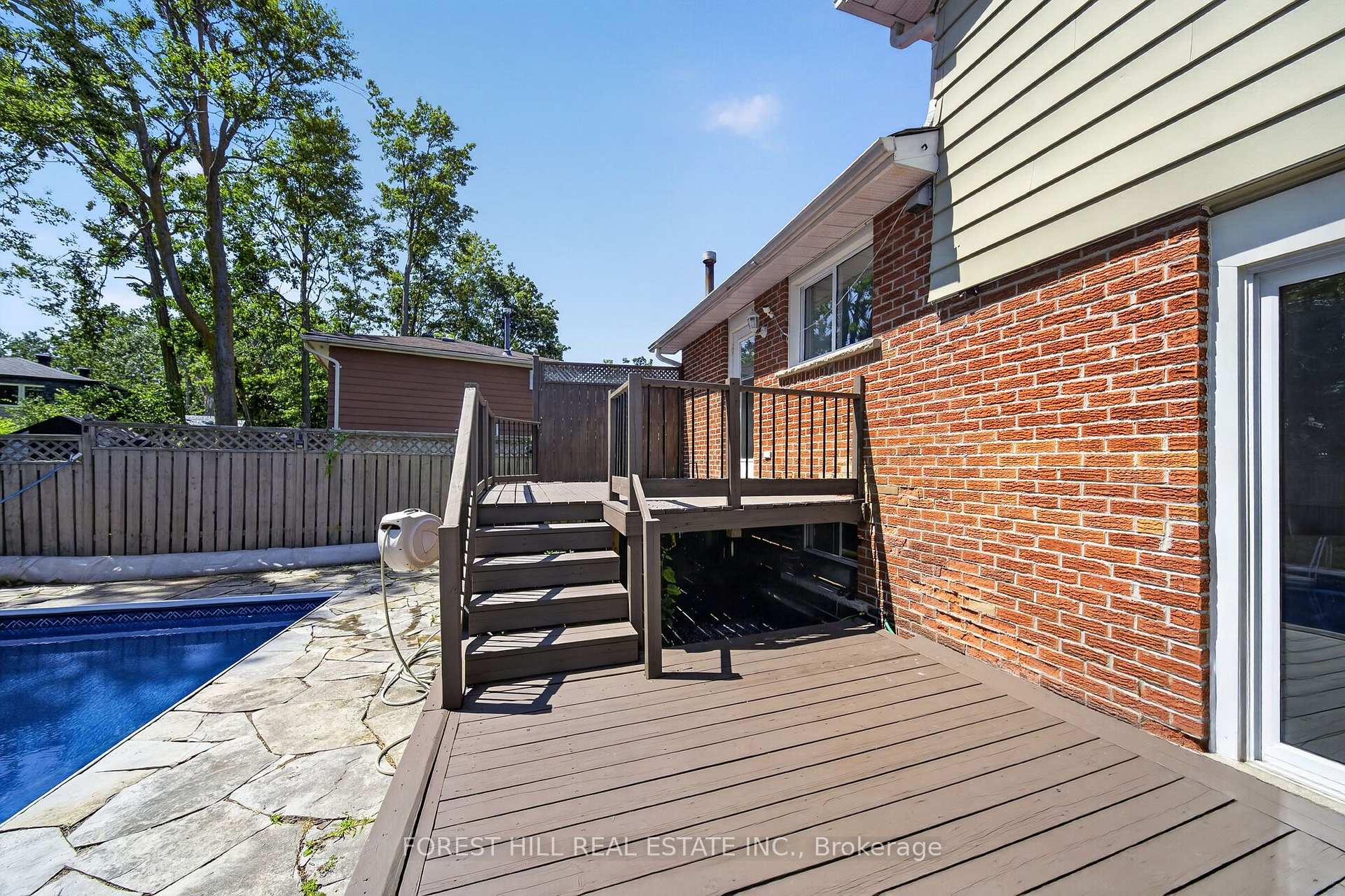 Photo 39 of 63 Springdale Drive, Barrie, Cundles East — HOMEH
