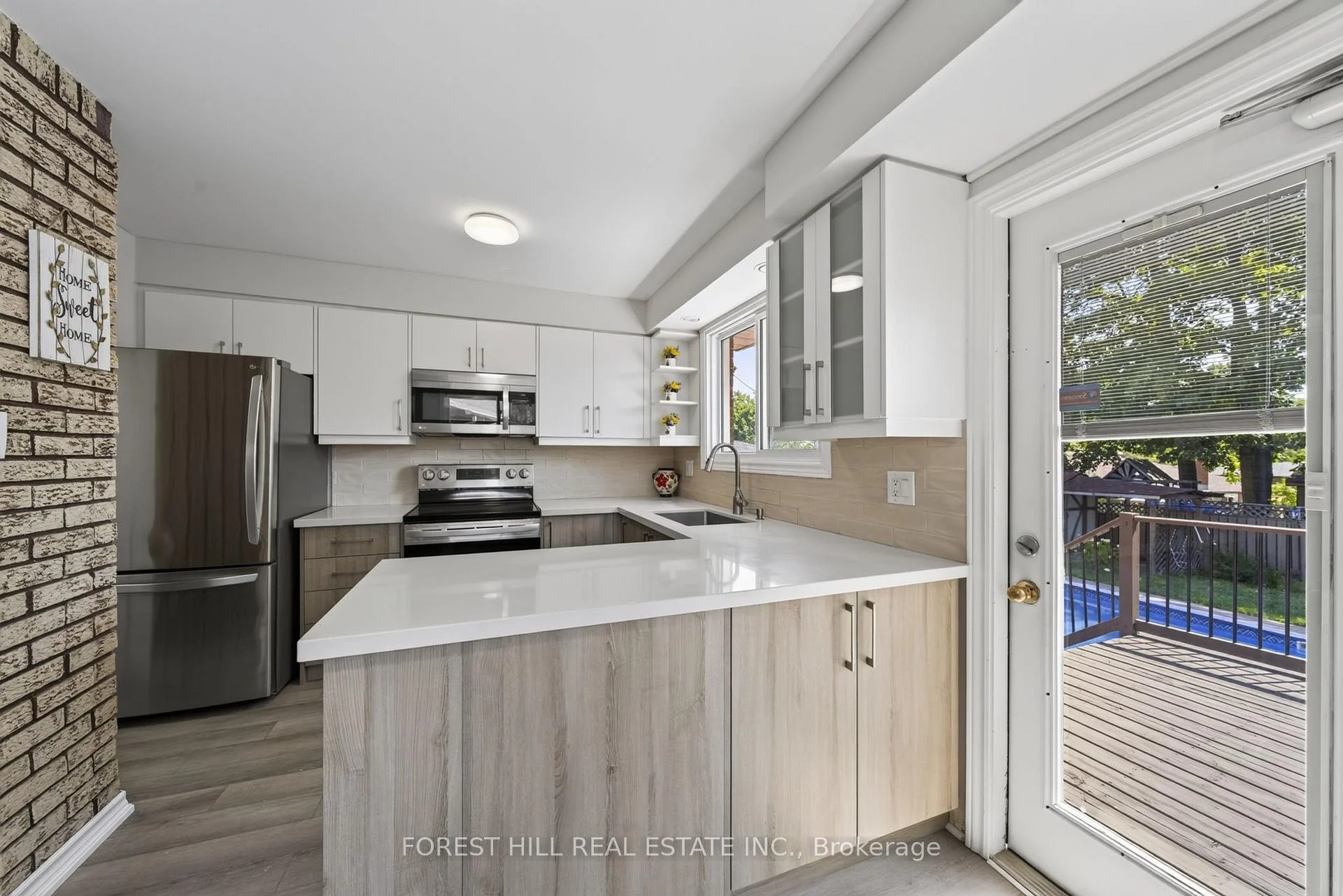 Photo 19 of 63 Springdale Drive, Barrie, Cundles East — HOMEH