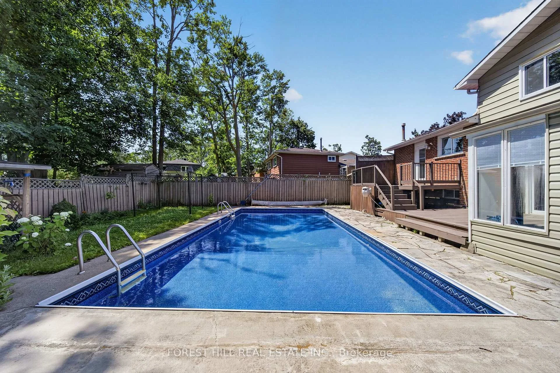 Photo 34 of 63 Springdale Drive, Barrie, Cundles East — HOMEH