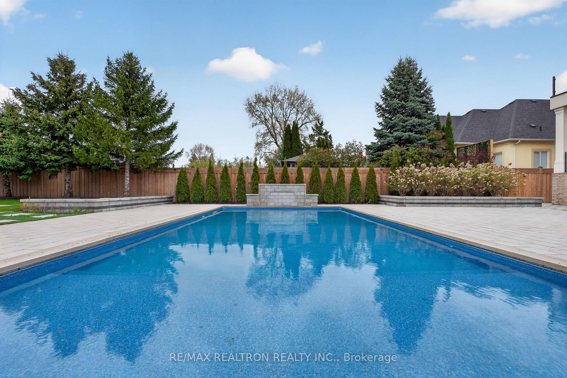 Photo 7 of 116 Oak Avenue, Richmond Hill, South Richvale — HOMEH