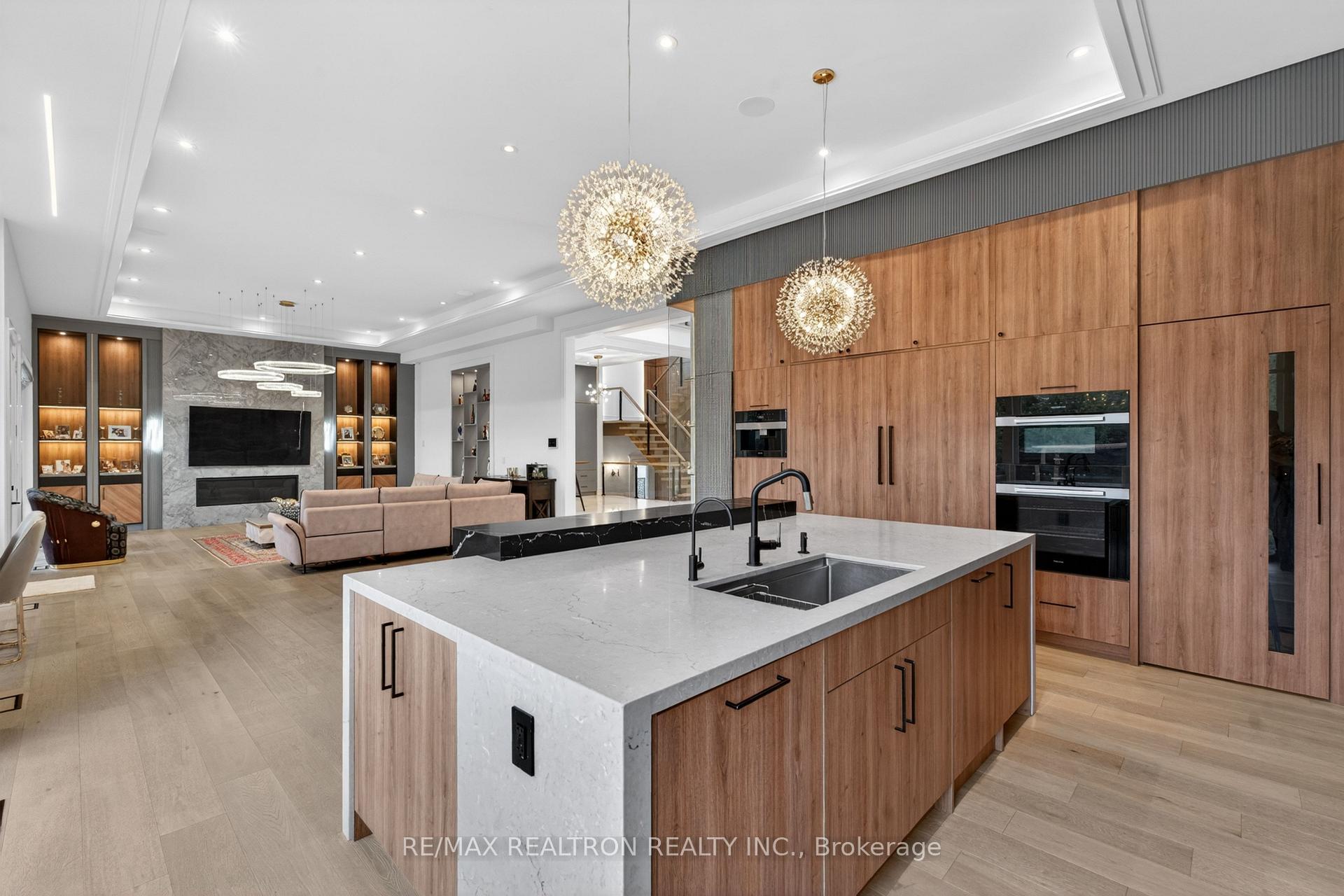Photo 32 of 116 Oak Avenue, Richmond Hill, South Richvale — HOMEH