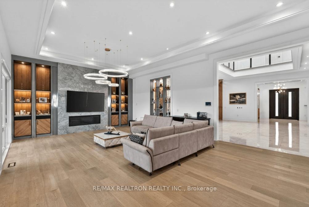 Photo 38 of 116 Oak Avenue, Richmond Hill, South Richvale — HOMEH
