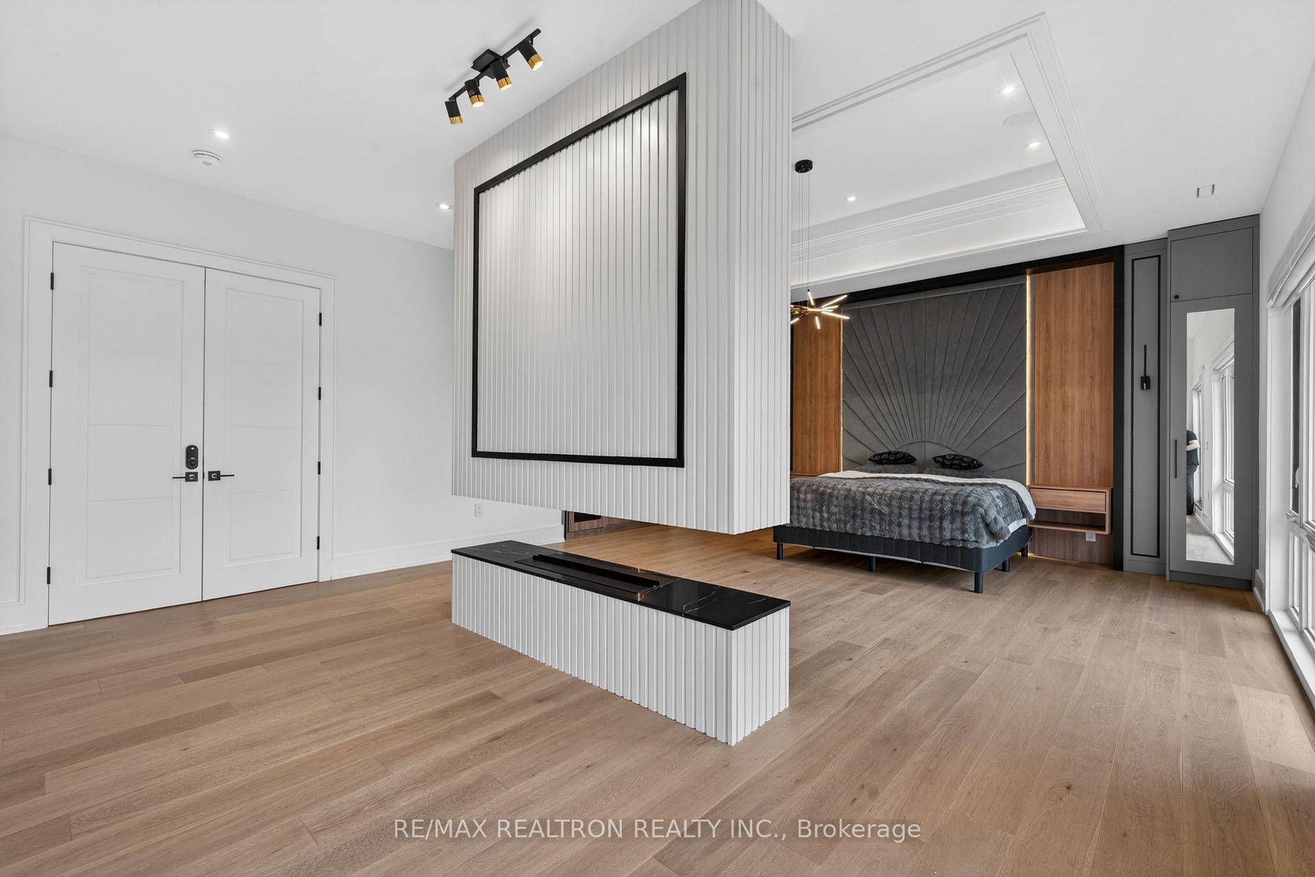 Photo 42 of 116 Oak Avenue, Richmond Hill, South Richvale — HOMEH