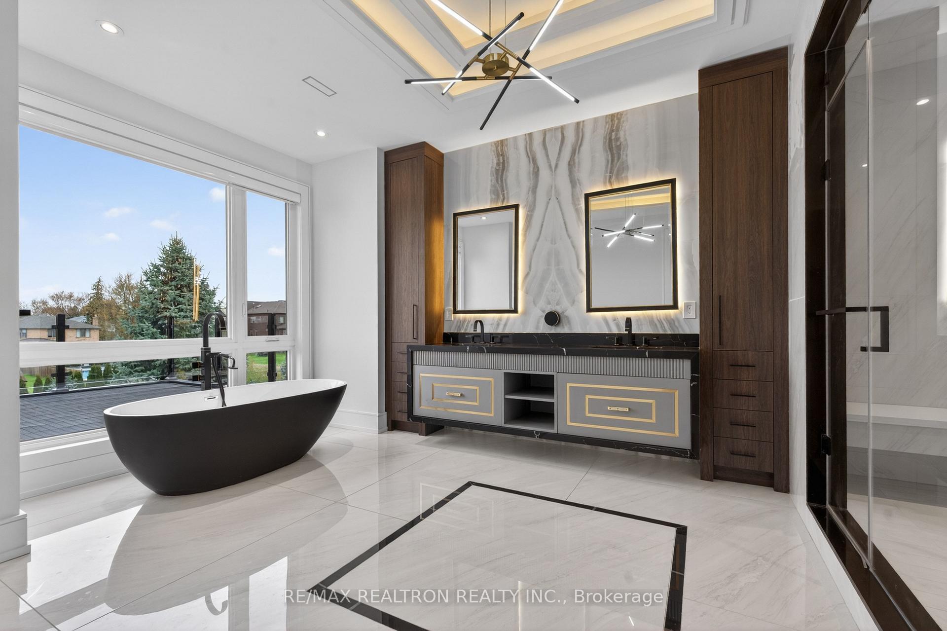 Photo 46 of 116 Oak Avenue, Richmond Hill, South Richvale — HOMEH