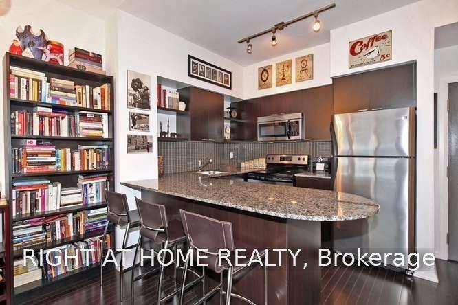 Photo 3 of Unit 1413, 35 Hayden Street, Toronto, Church-Yonge Corridor — HOMEH