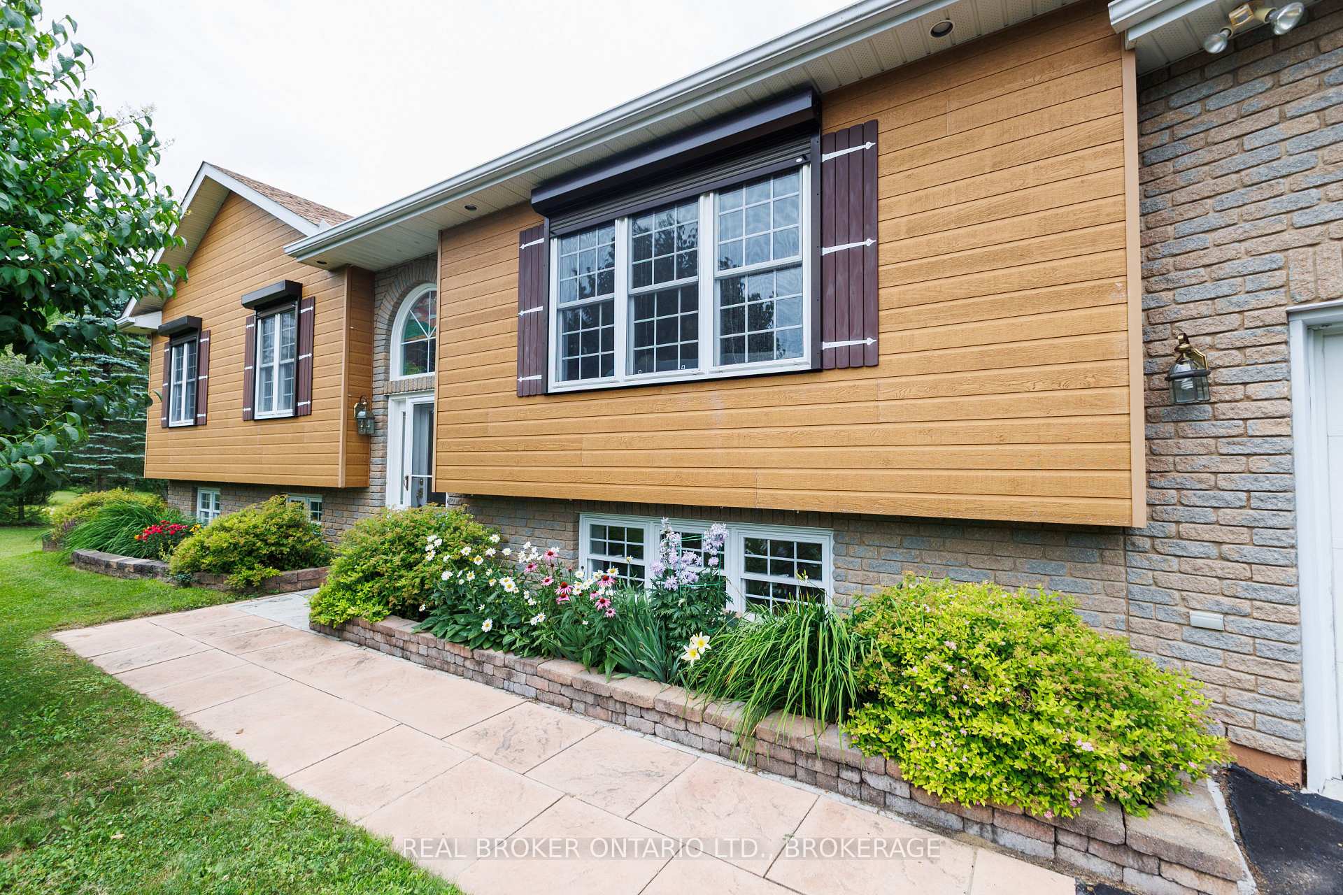 Photo 2 of 3213 Dornie Road, North Glengarry, North Glengarry (Kenyon) Twp — HOMEH