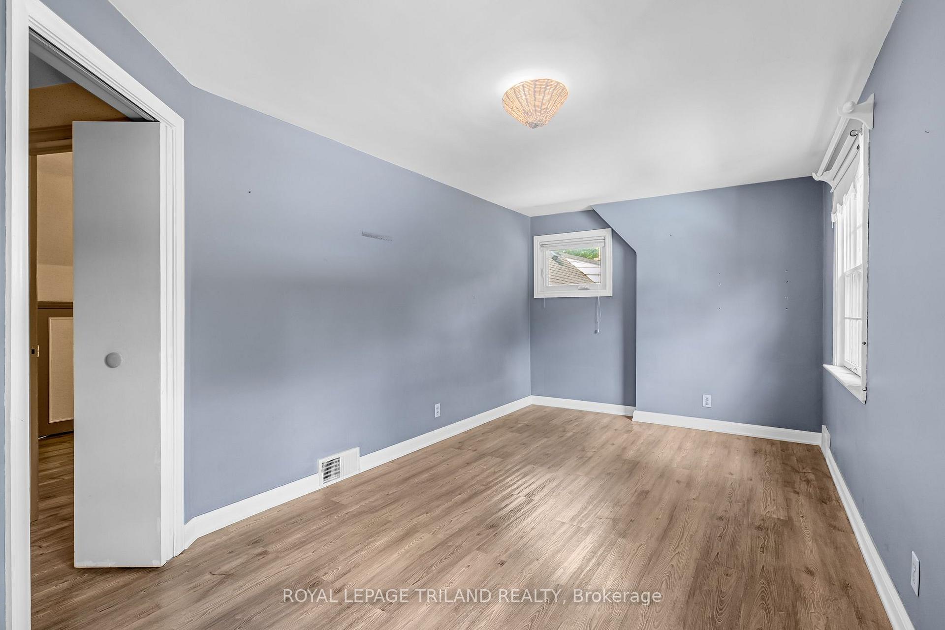 Photo 22 of 463 Riverside Drive, London, North P — HOMEH