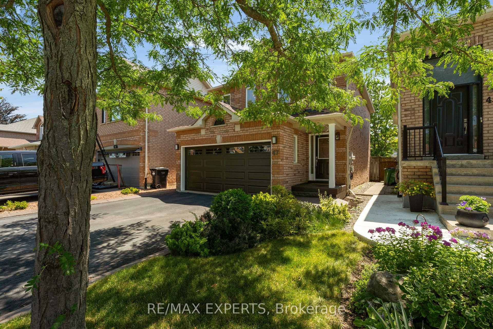 Photo 2 of 47 Castelli Court, Caledon, Bolton North — HOMEH