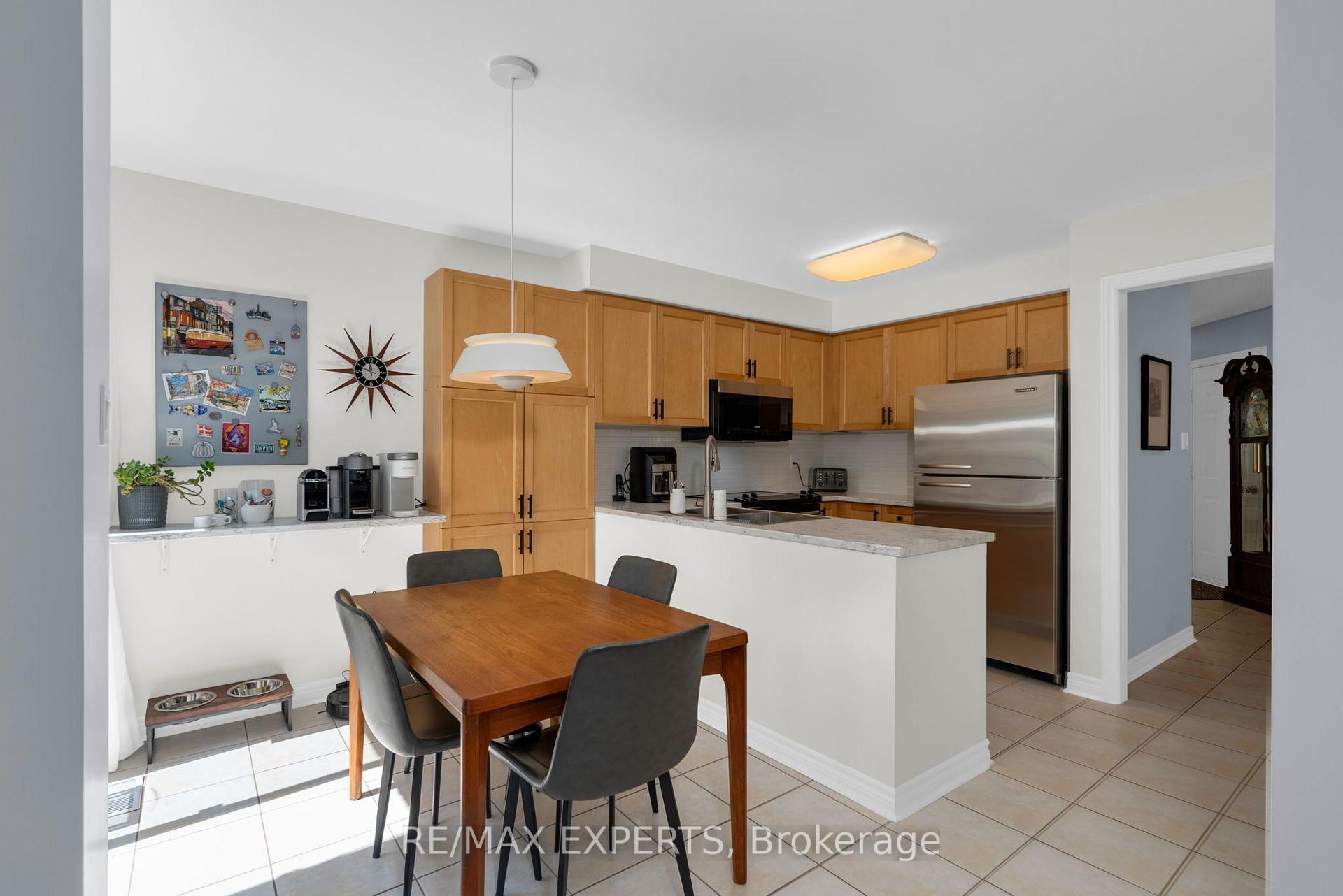 Photo 15 of 47 Castelli Court, Caledon, Bolton North — HOMEH