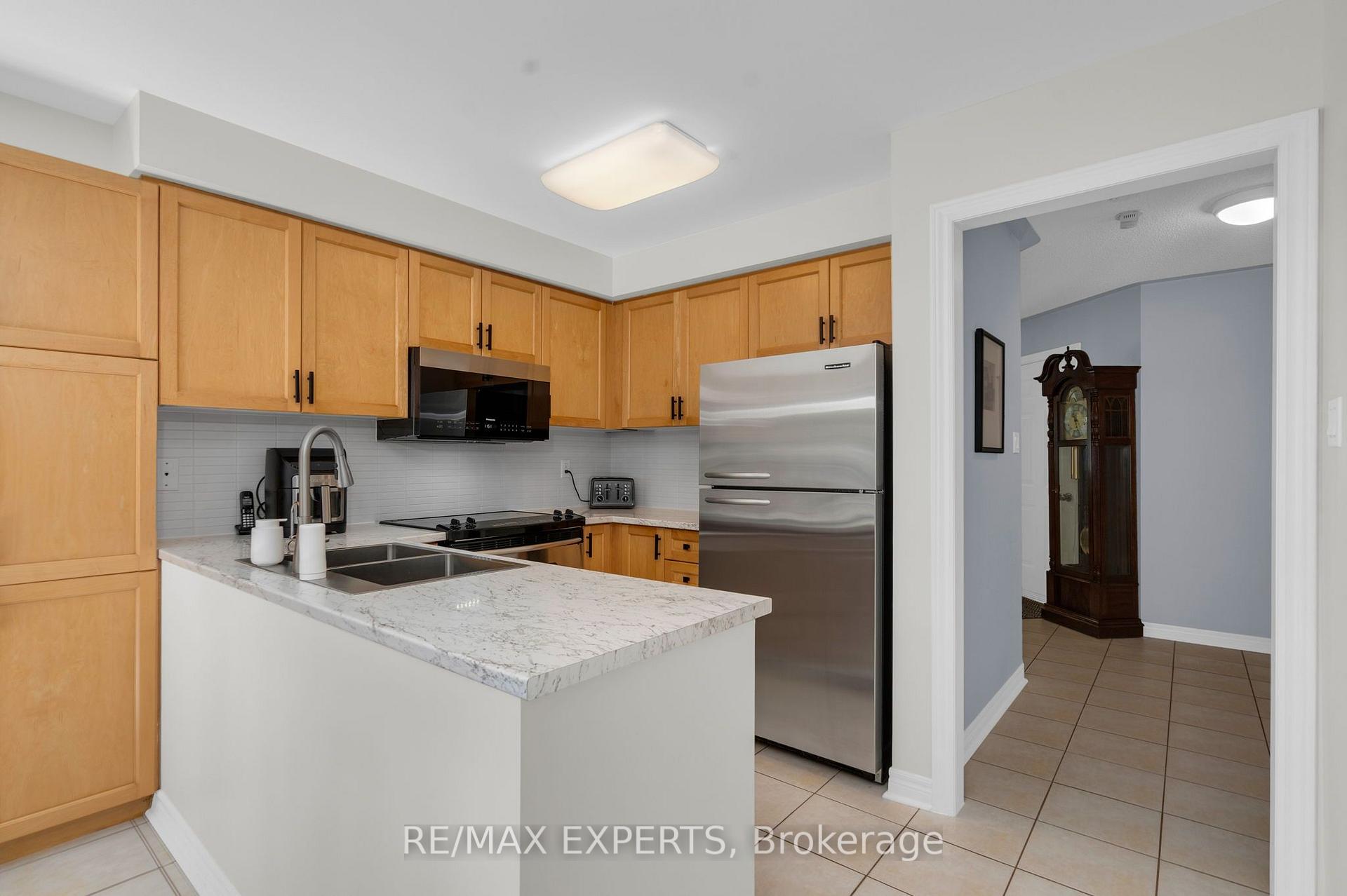 Photo 19 of 47 Castelli Court, Caledon, Bolton North — HOMEH