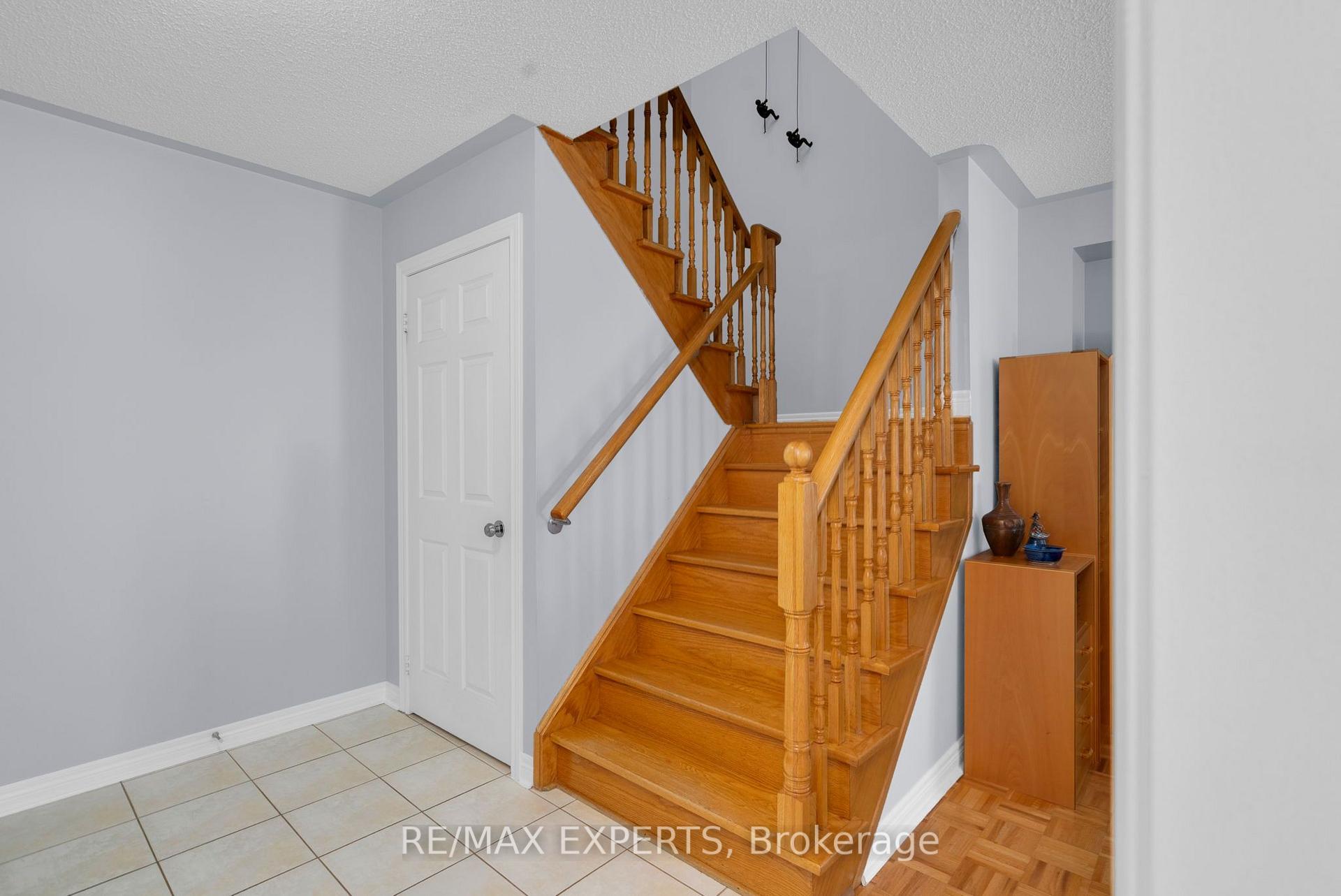 Photo 25 of 47 Castelli Court, Caledon, Bolton North — HOMEH