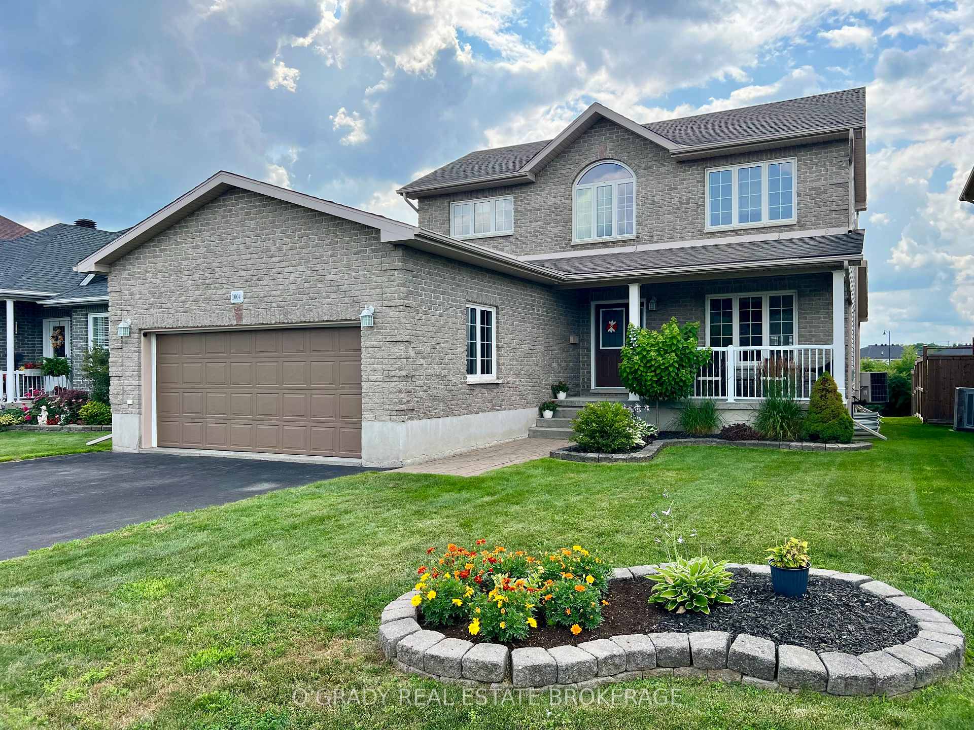 Photo of 1004 Crestwood Drive