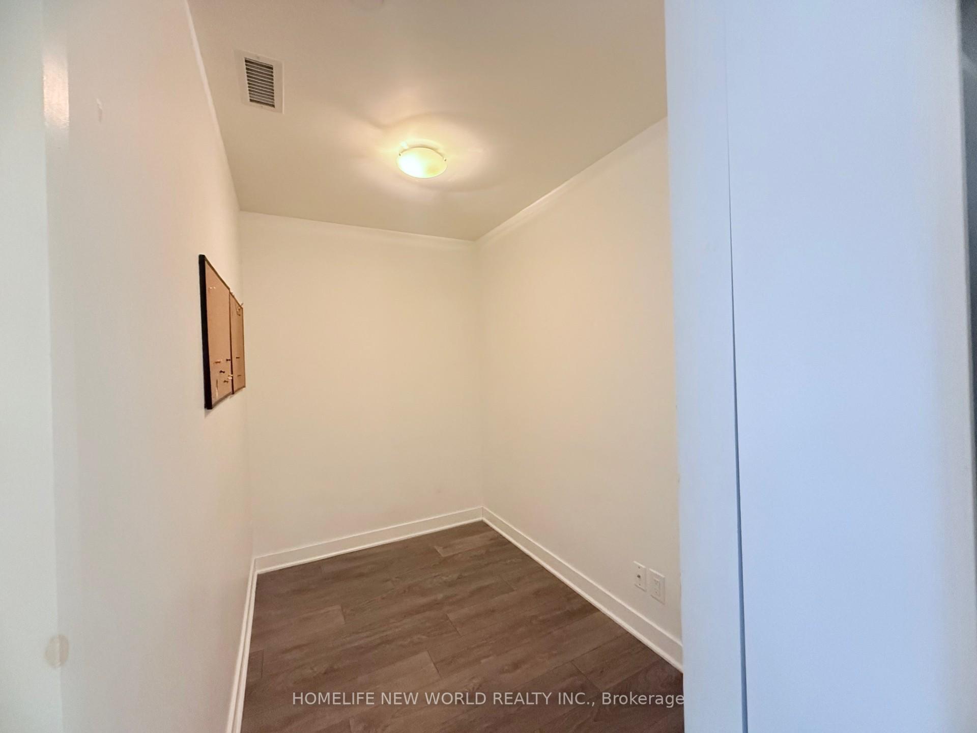 Photo 11 of Unit 511, 15 Grenville Street, Toronto, Bay Street Corridor — HOMEH