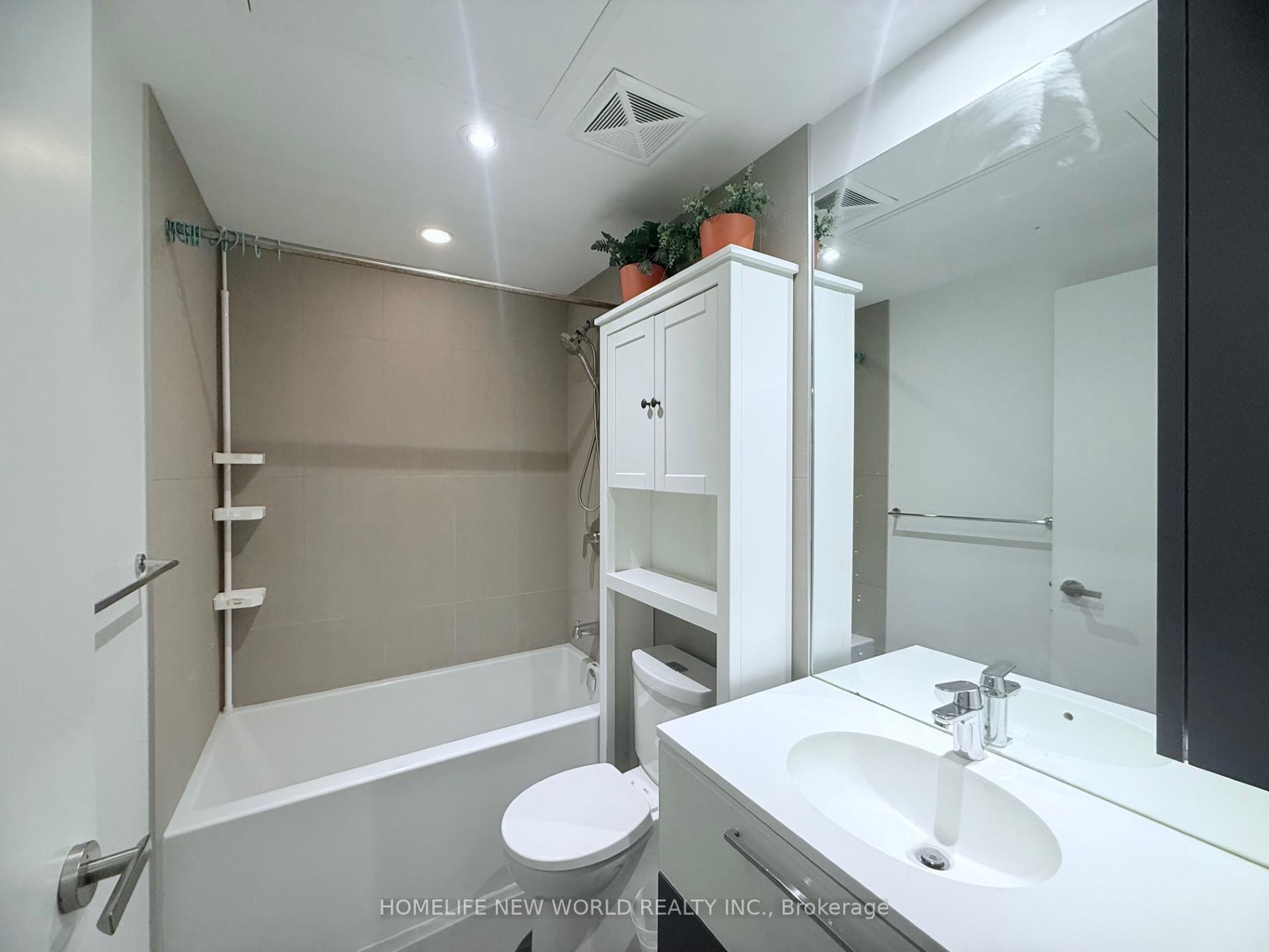 Photo 12 of Unit 511, 15 Grenville Street, Toronto, Bay Street Corridor — HOMEH