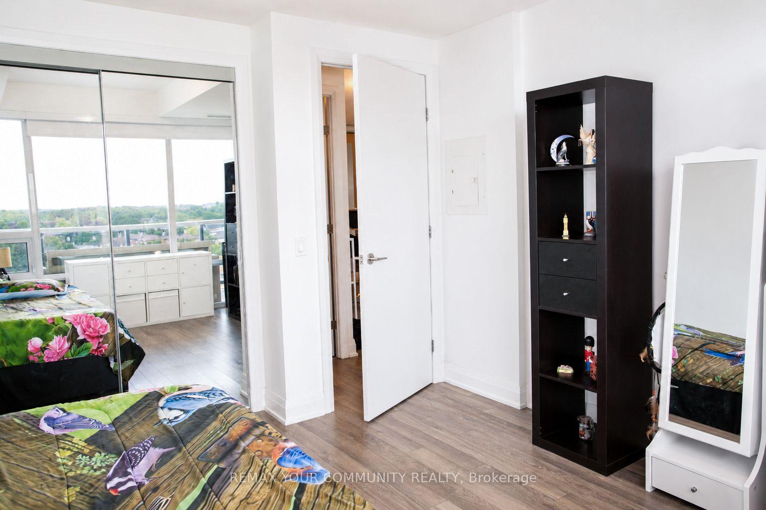 Photo 7 of Unit 802, 4800 Highway 7, Vaughan, East Woodbridge — HOMEH