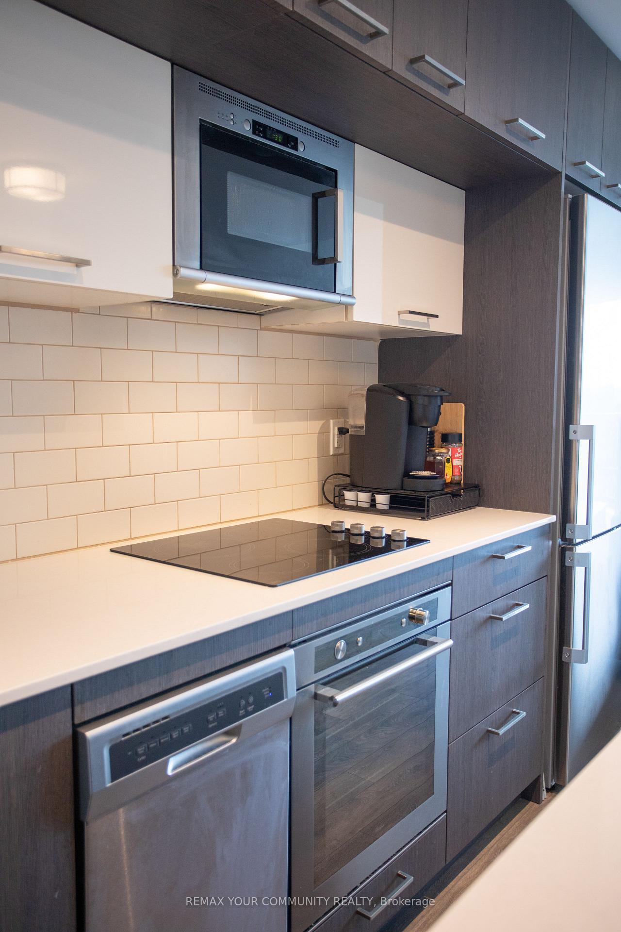 Photo 14 of Unit 802, 4800 Highway 7, Vaughan, East Woodbridge — HOMEH