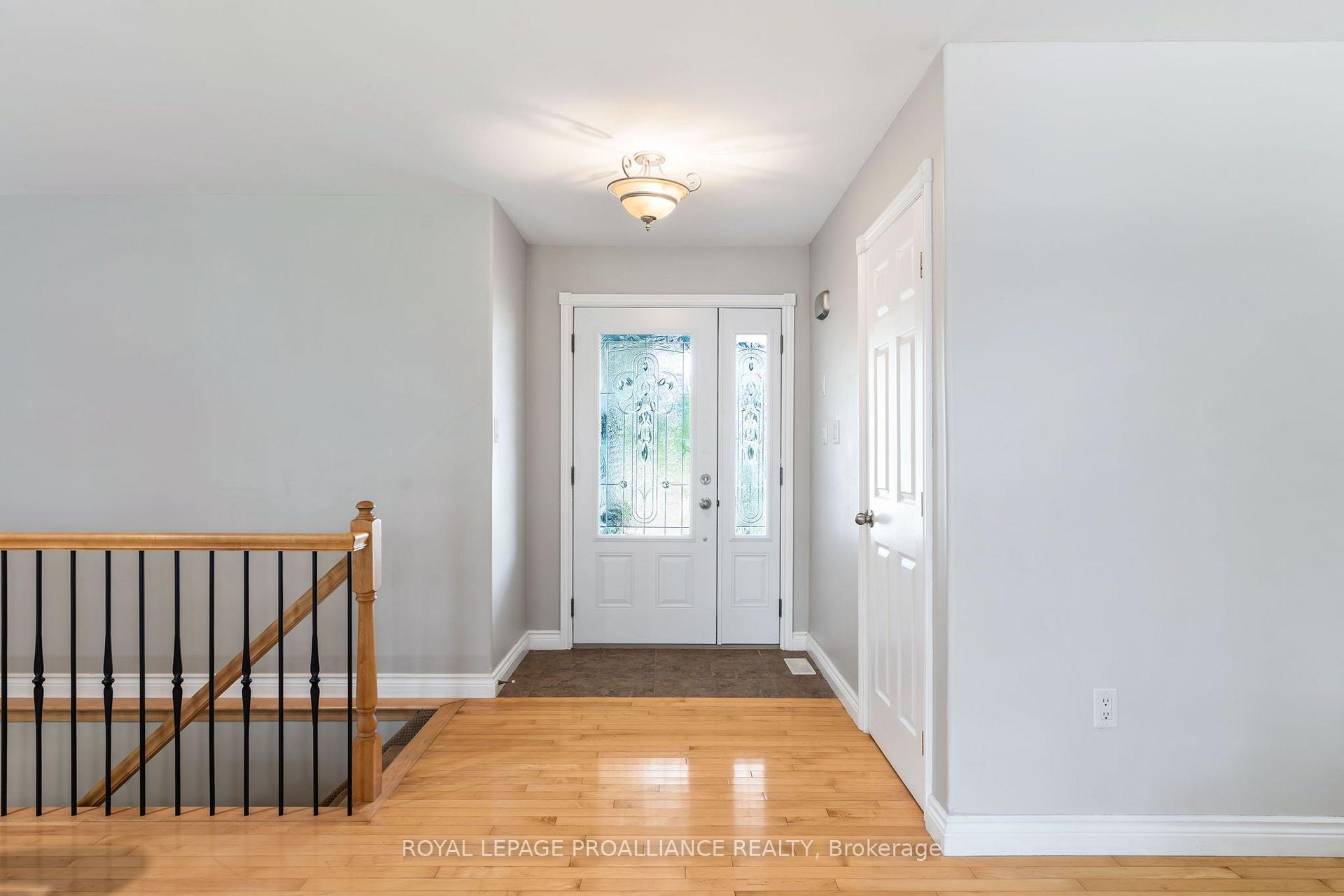 Photo 3 of 7 Albert Street, Edwardsburgh/Cardinal, Edwardsburgh/Cardinal Twp — HOMEH