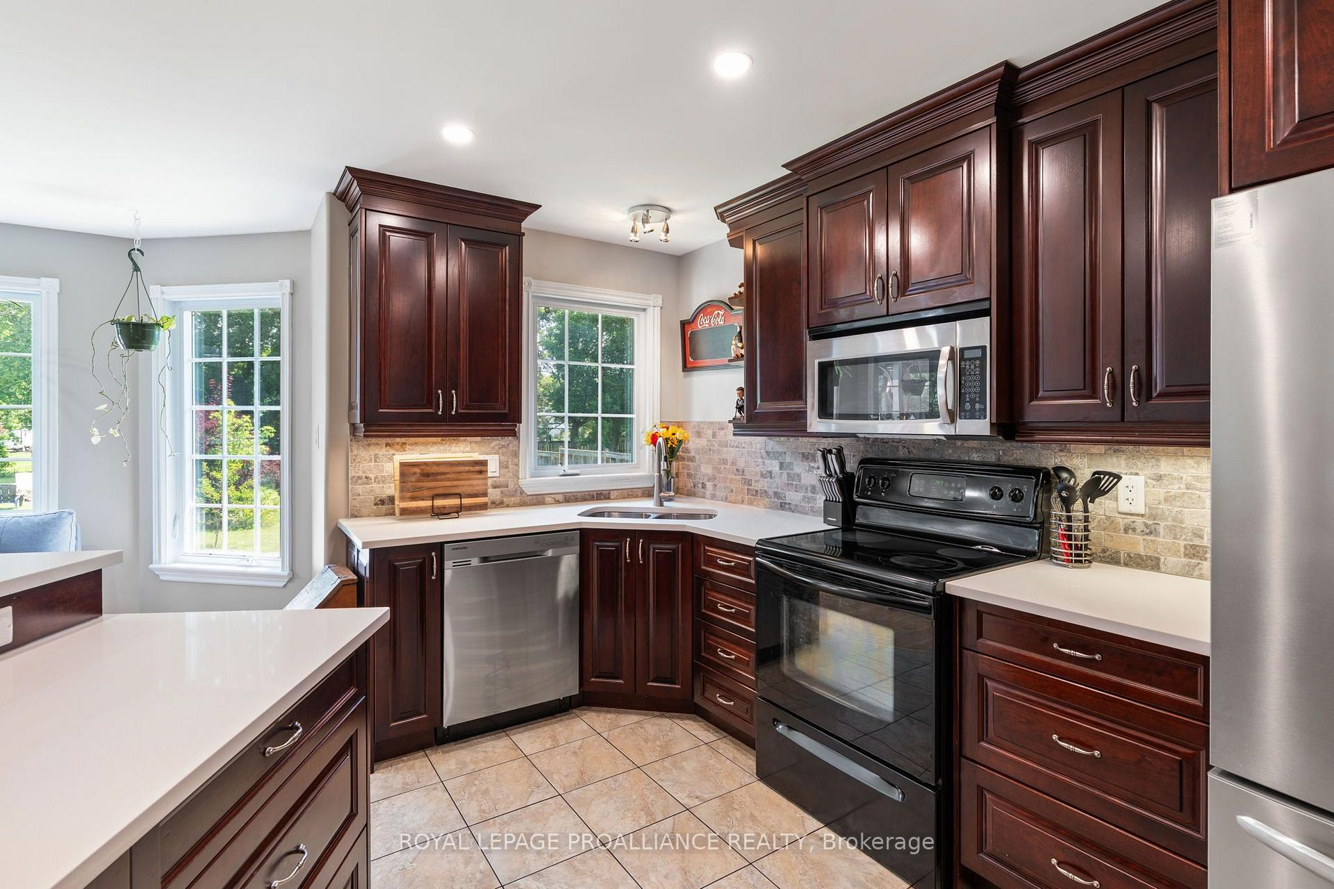 Photo 12 of 7 Albert Street, Edwardsburgh/Cardinal, Edwardsburgh/Cardinal Twp — HOMEH