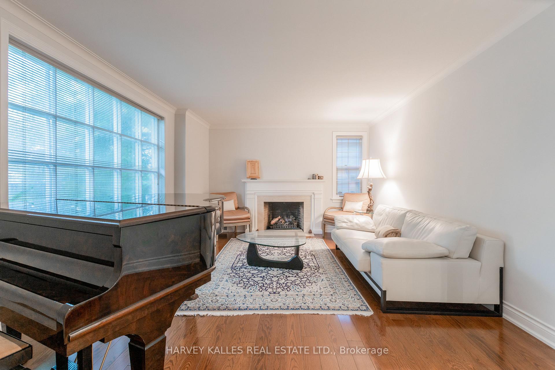 Photo 6 of 536 Blythwood Road, North York, Bridle Path-Sunnybrook-York Mills — HOMEH