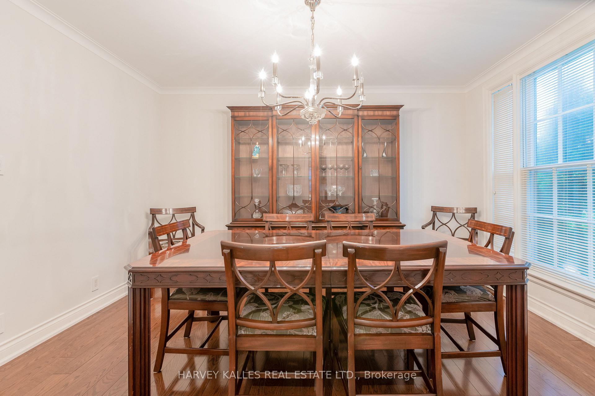 Photo 10 of 536 Blythwood Road, North York, Bridle Path-Sunnybrook-York Mills — HOMEH