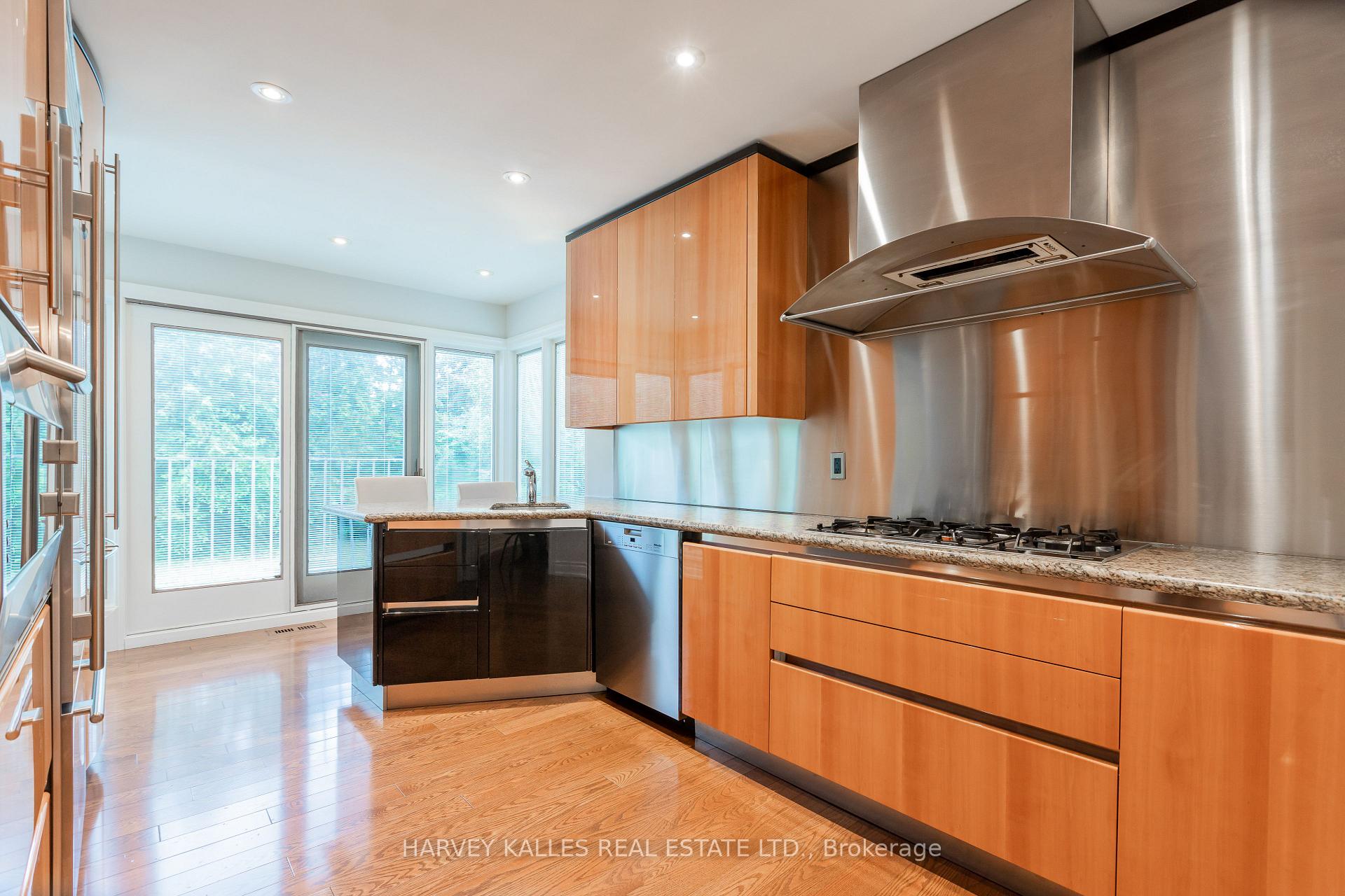 Photo 11 of 536 Blythwood Road, North York, Bridle Path-Sunnybrook-York Mills — HOMEH