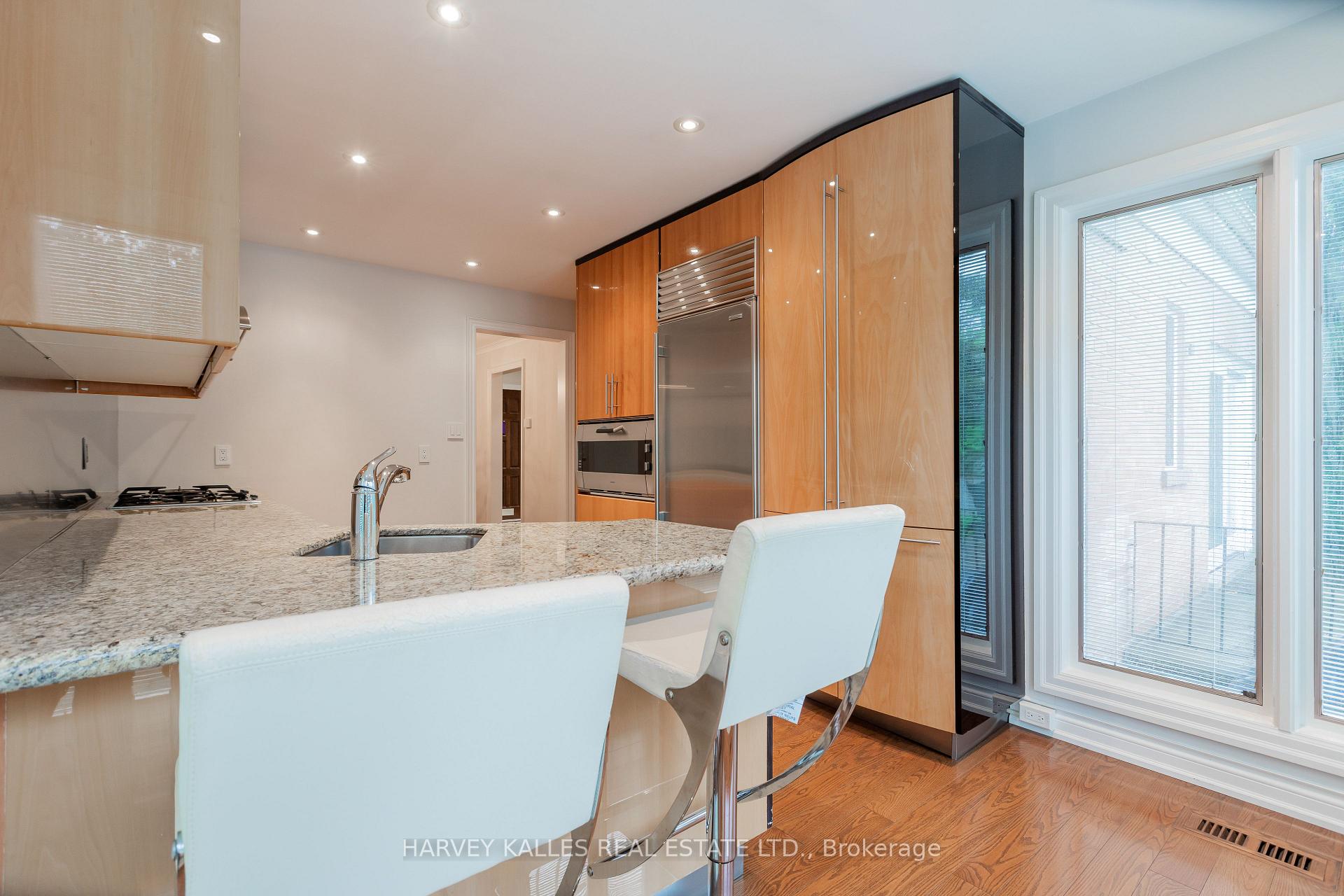 Photo 13 of 536 Blythwood Road, North York, Bridle Path-Sunnybrook-York Mills — HOMEH